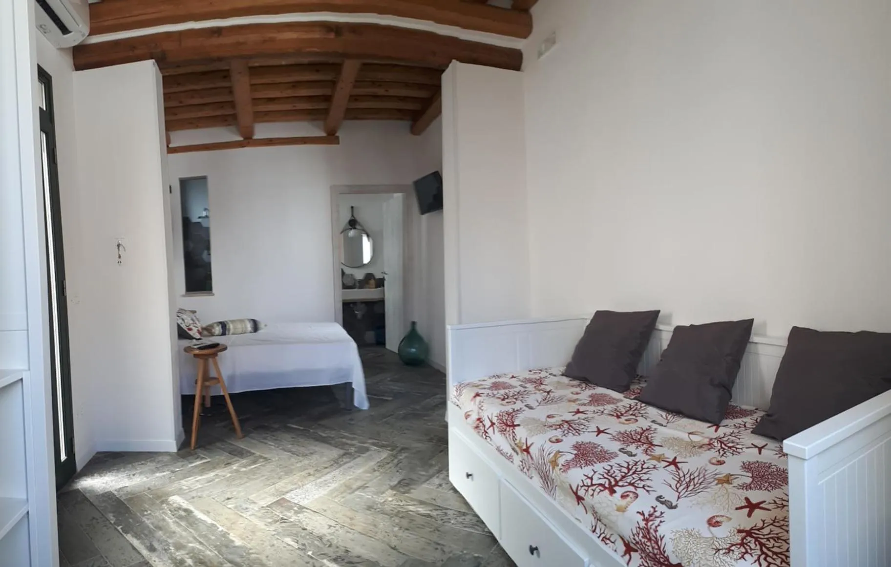 Bed in Storie di mare