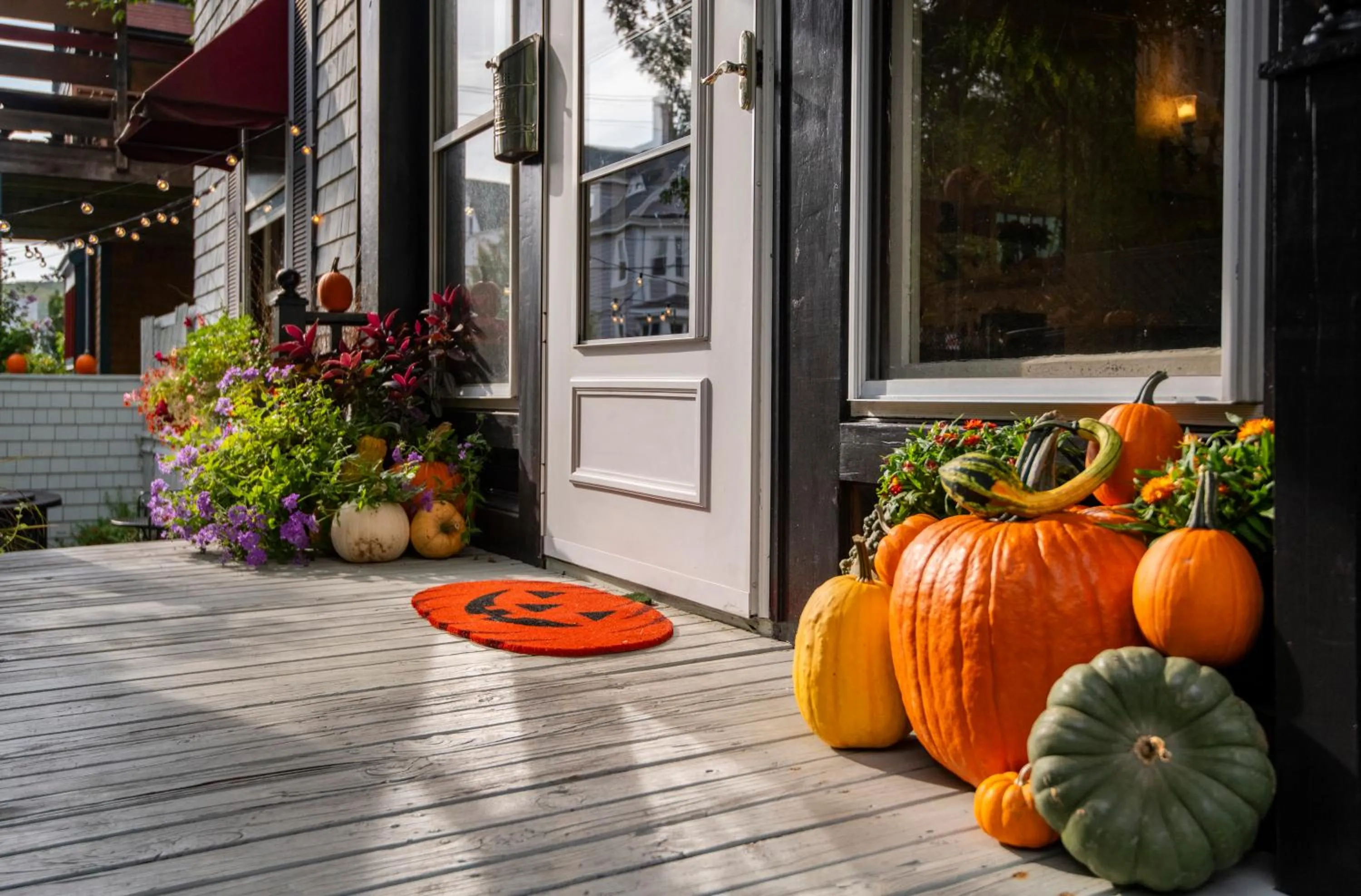 Patio in Hearthside Inn
