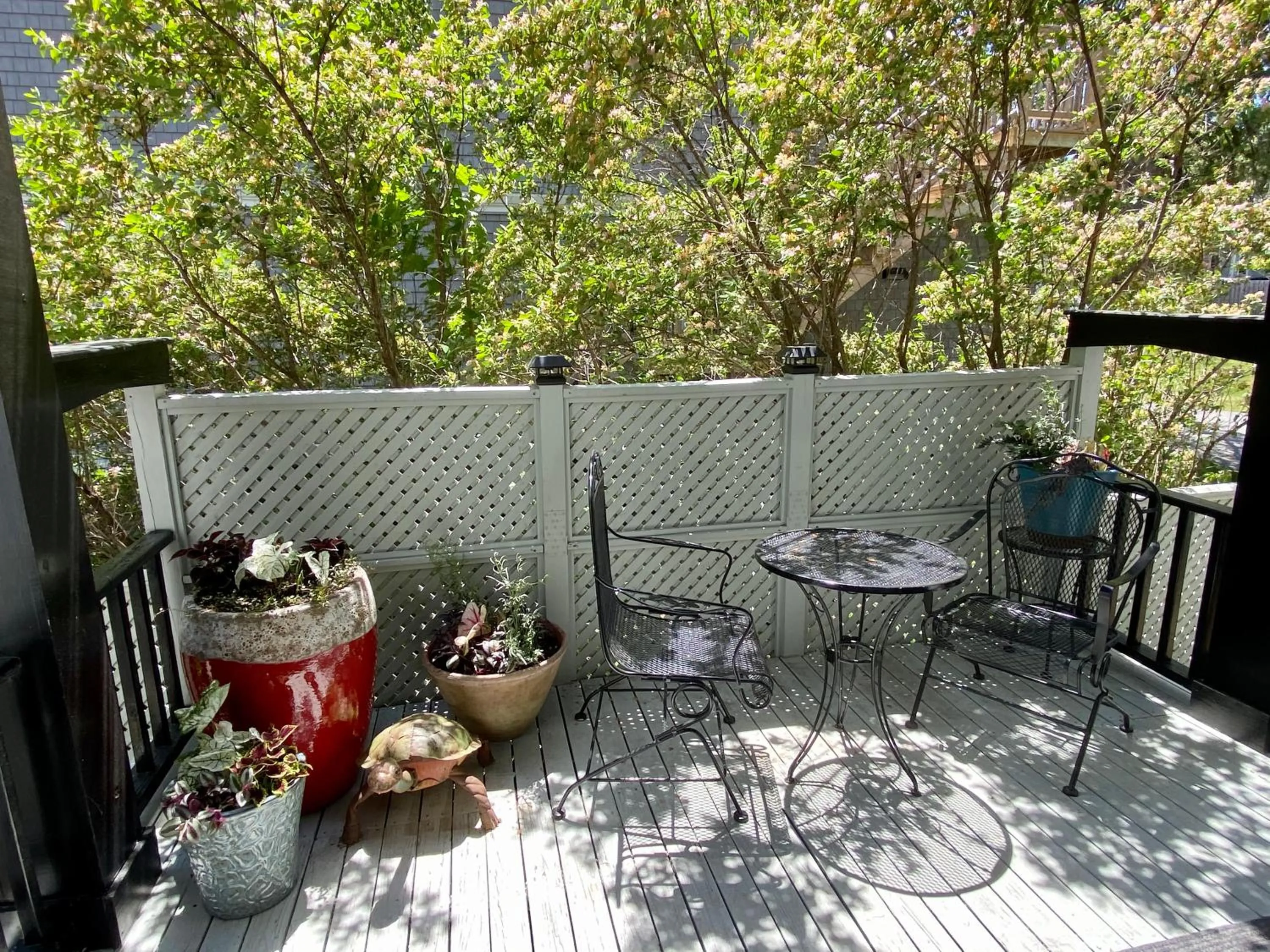 Patio in Hearthside Inn