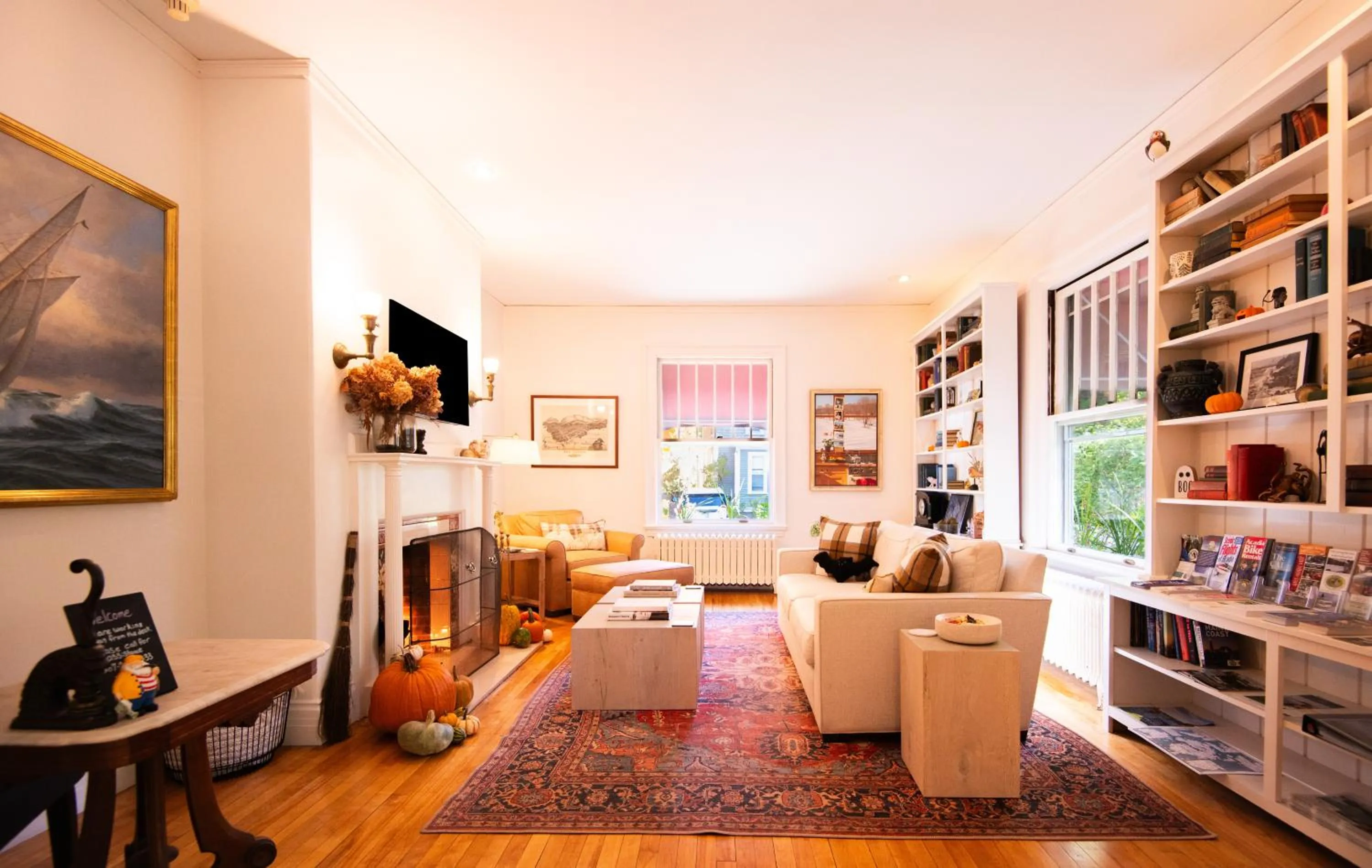 Living room in Hearthside Inn