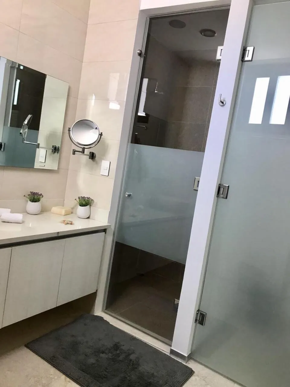 Shower in Menesse 32 - Penthouse Con Alberca Privada Vista Al Mar By Hola