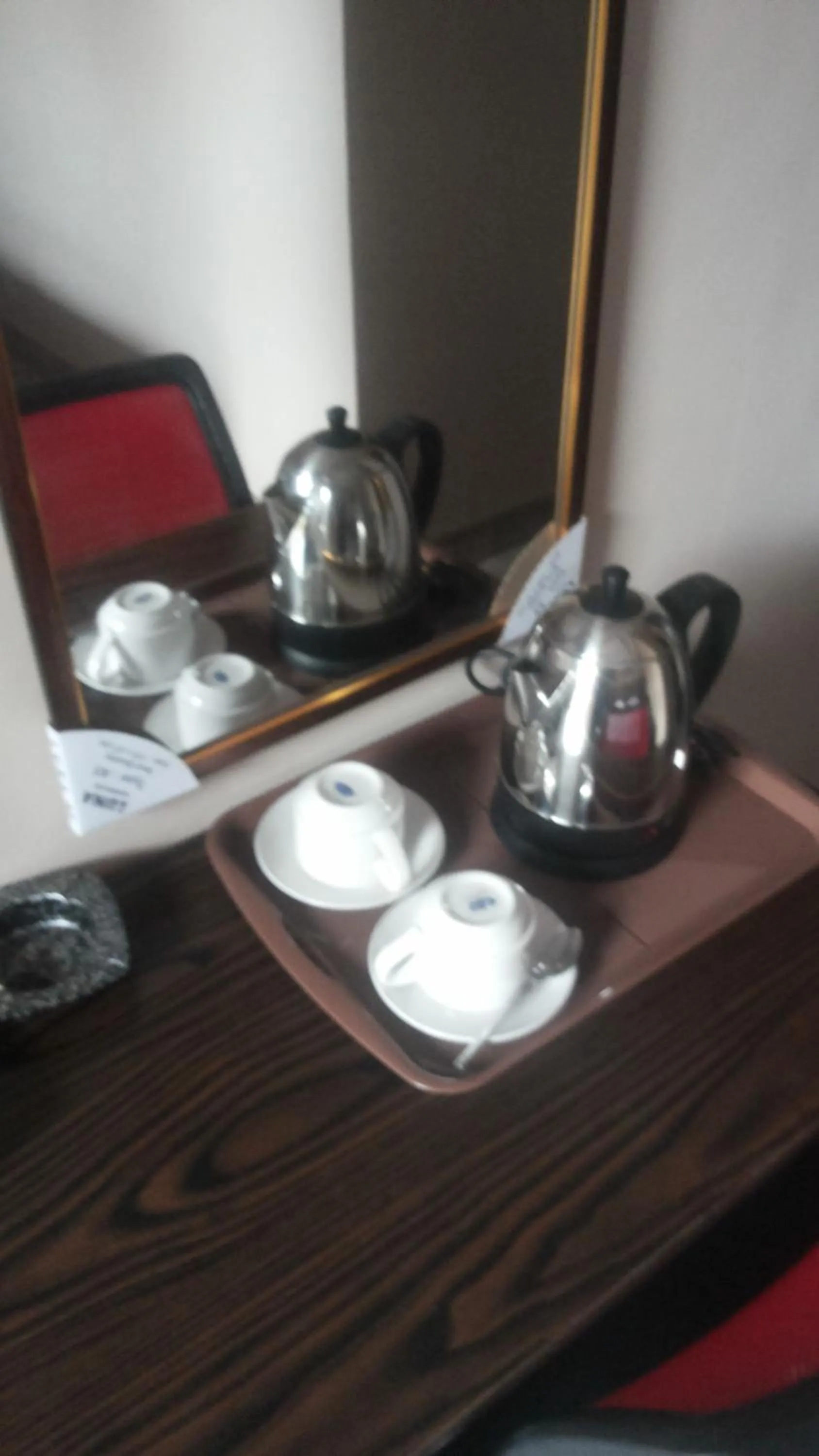 Coffee/tea facilities in RF Hotel