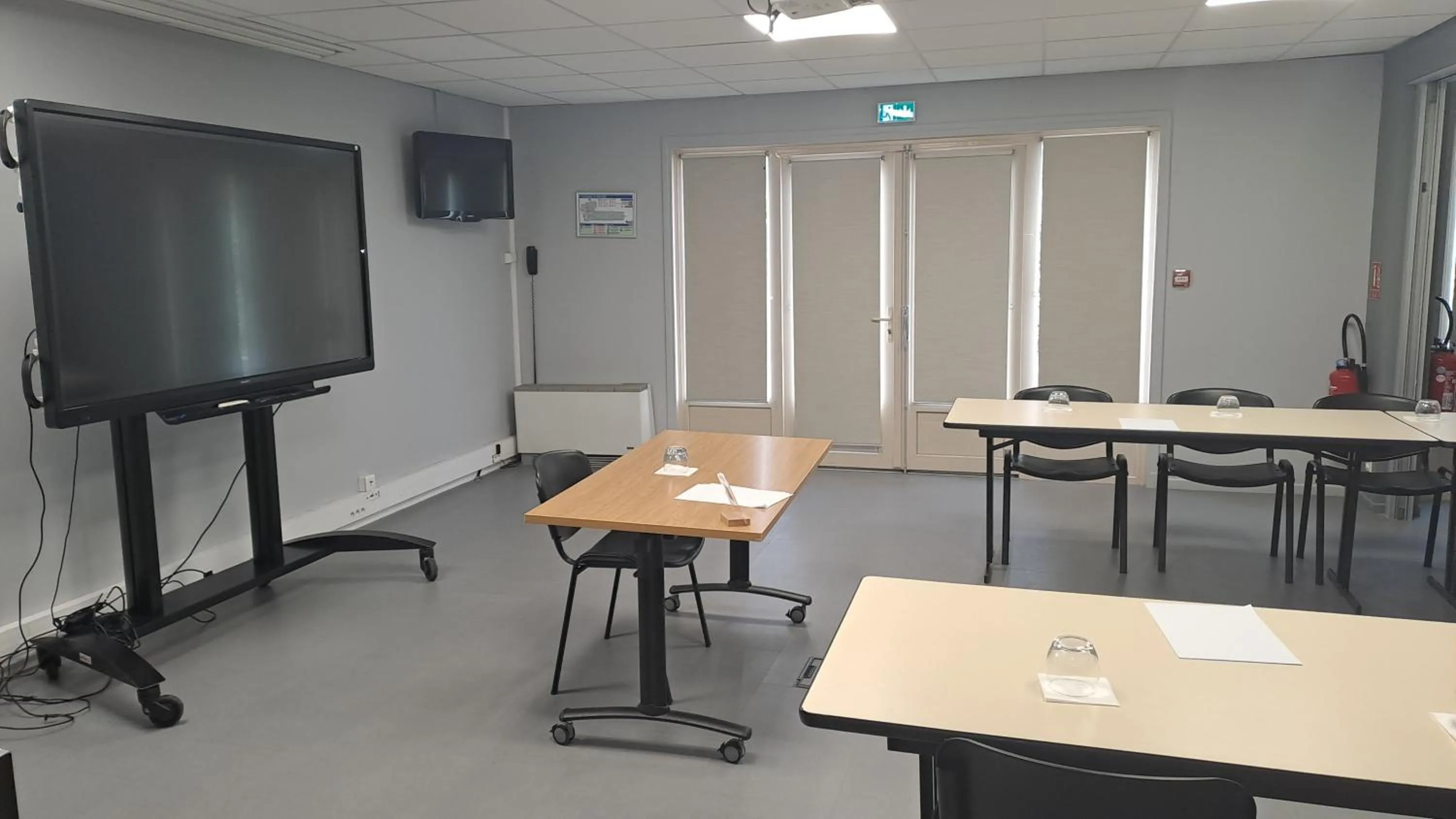 Meeting/conference room in Ibis Roanne Le Coteau Hotel Restaurant