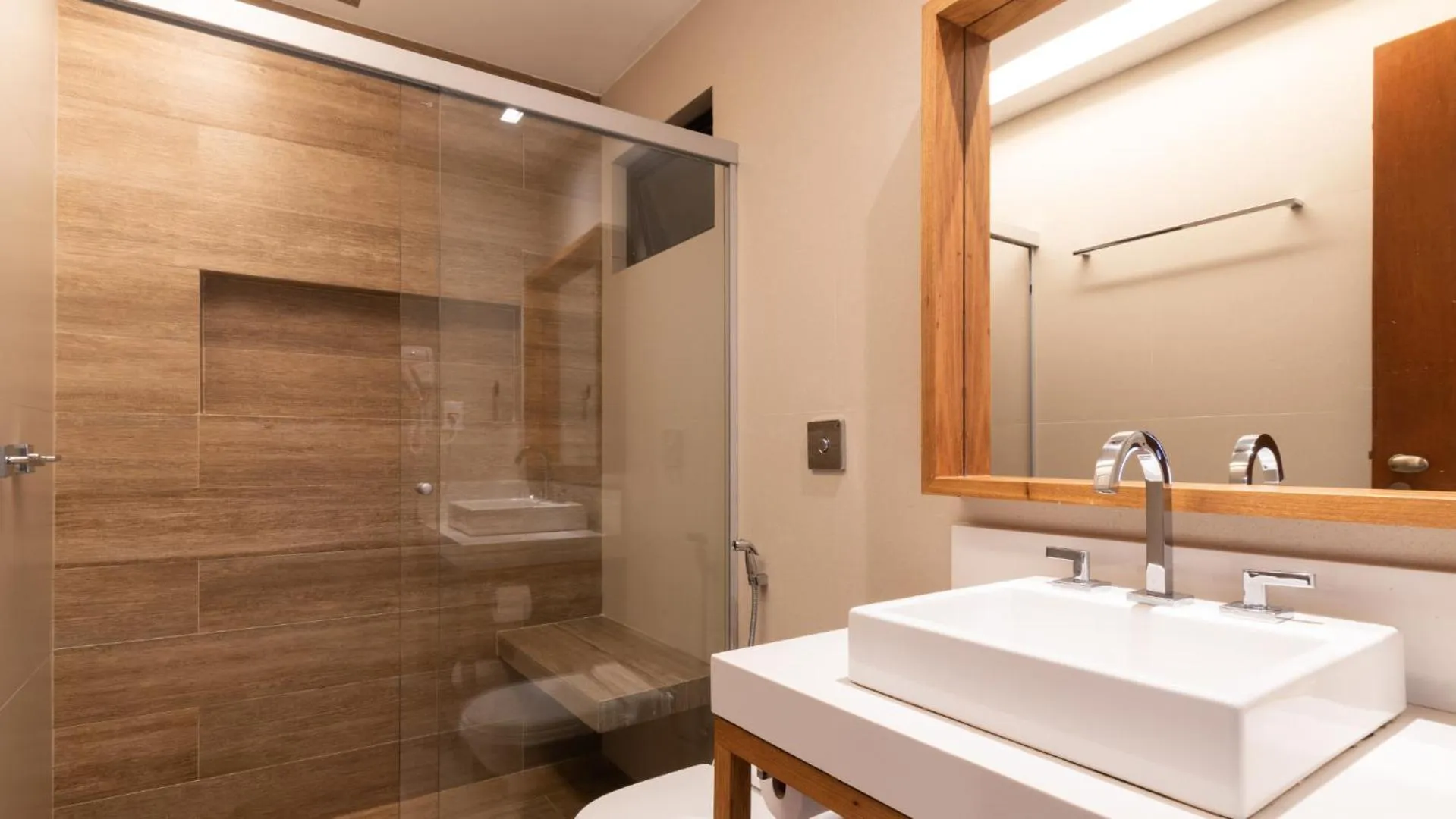 HOTEL VILLE LA PLAGE & BEACH CLUB