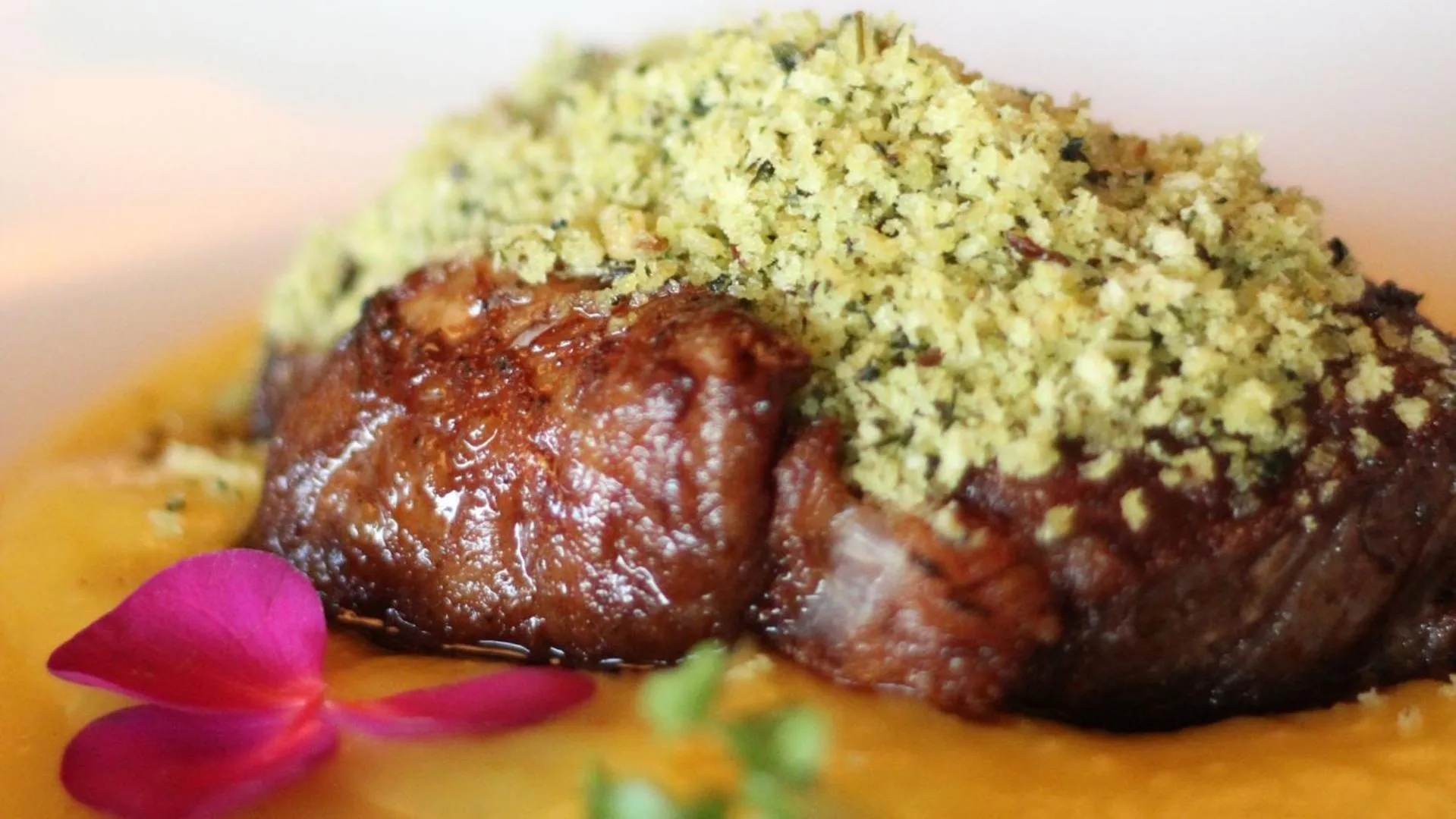 Restaurant/places to eat in HOTEL VILLE LA PLAGE & BEACH CLUB