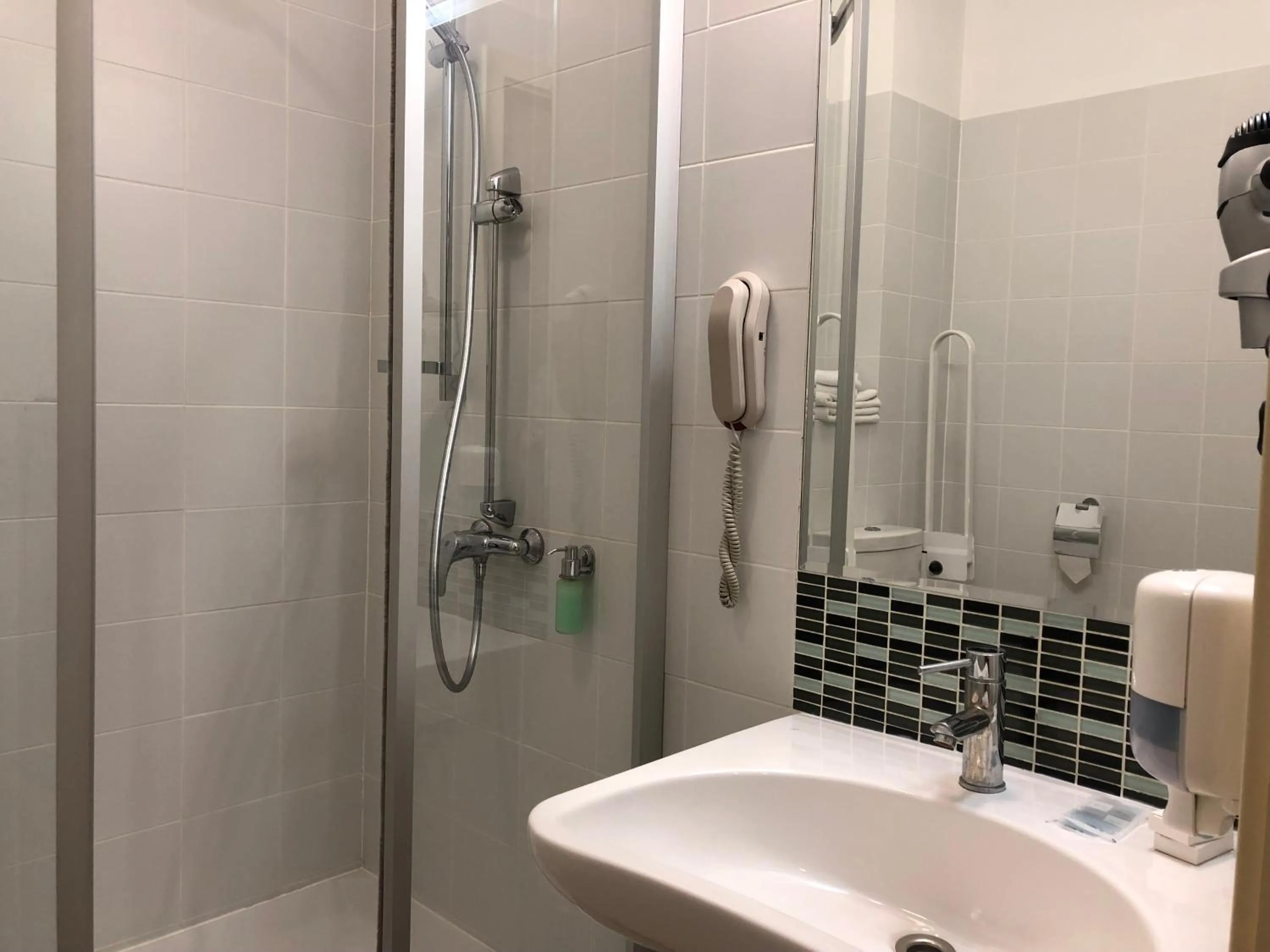 Bathroom in Hotel Kolumbs