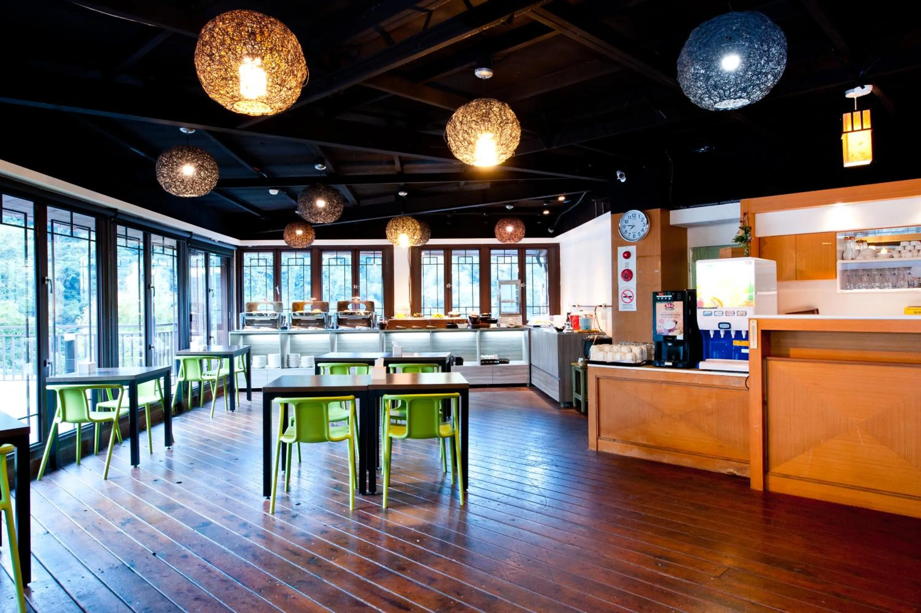 Restaurant/places to eat in Hu Shan Hot Spring Hotel