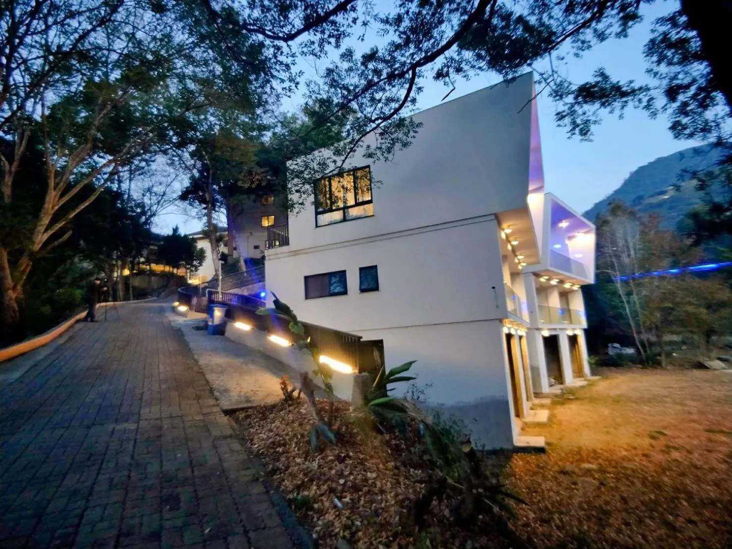 Hu Shan Hot Spring Hotel