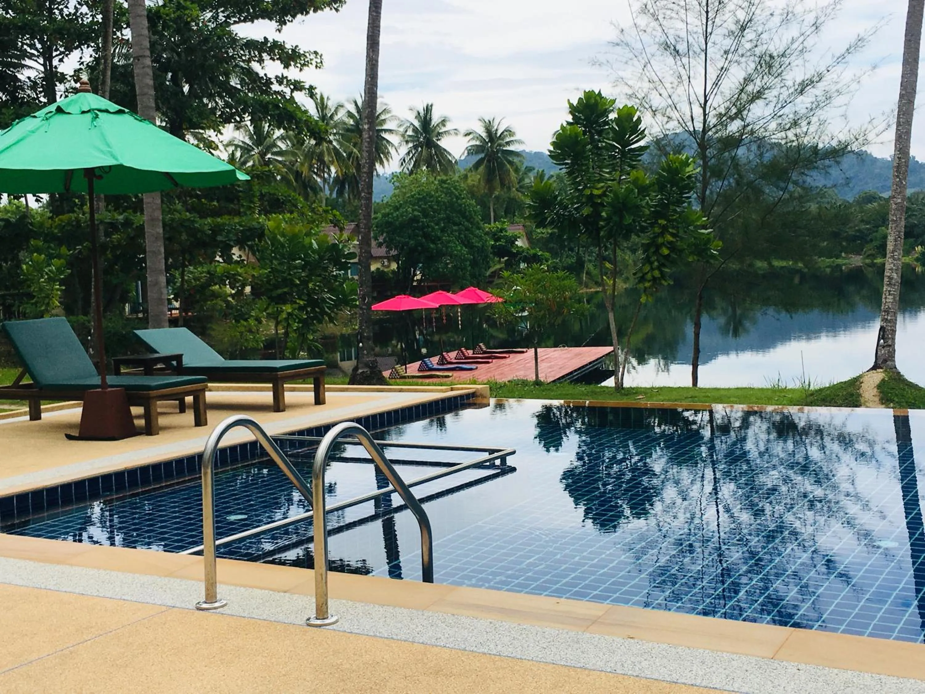 Khao Lak Golden Coconut Resort