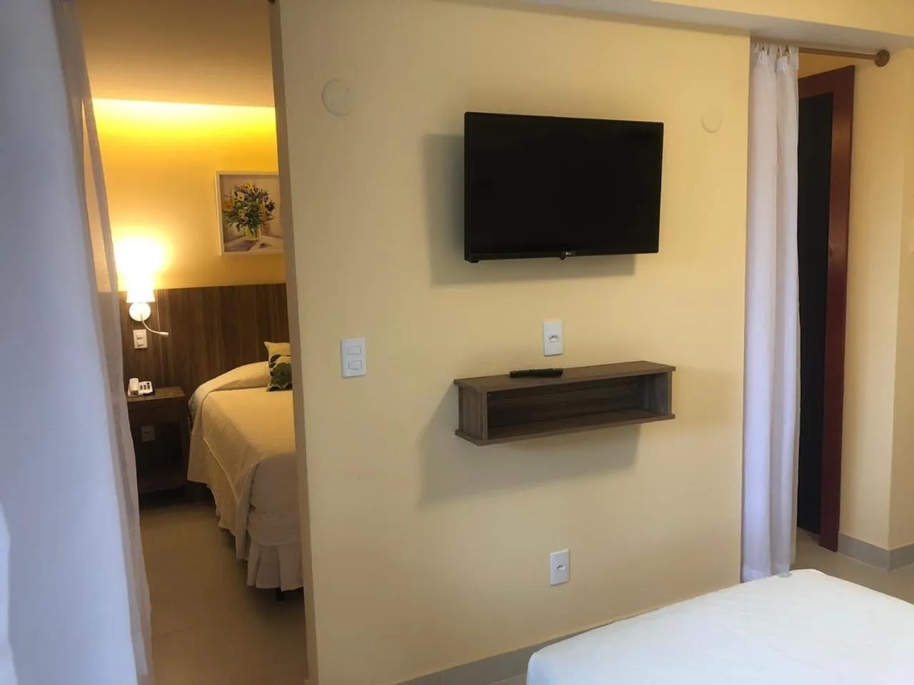 TV and multimedia, Bed in Hotel La Forêt & Beach Lounge