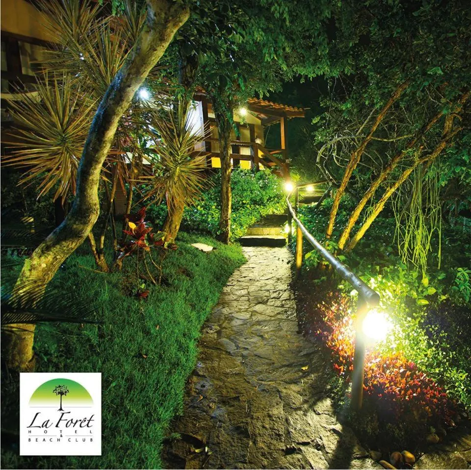 Garden in Hotel La Forêt & Beach Lounge