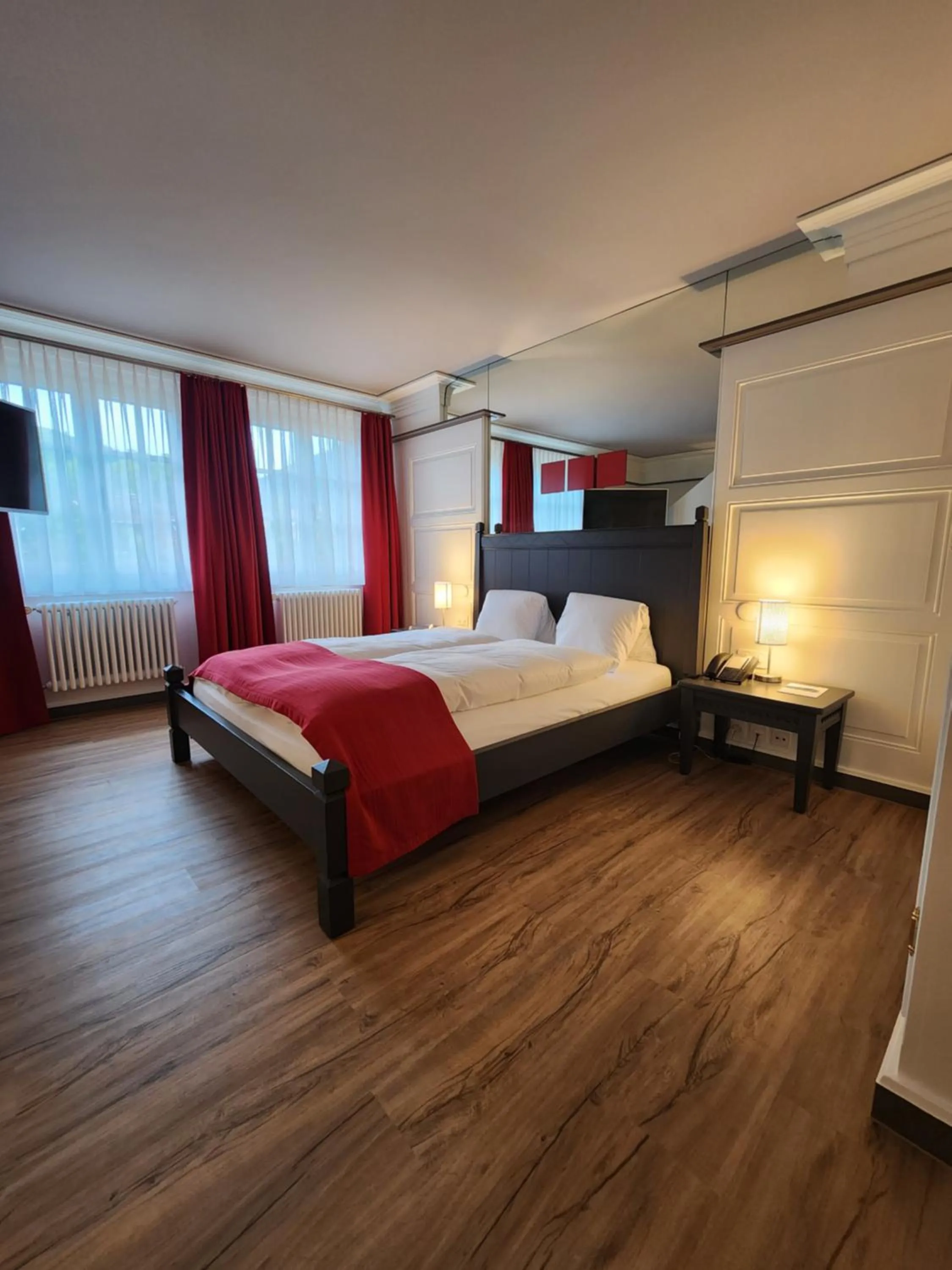 Bedroom, Bed in Hotel Balsthal