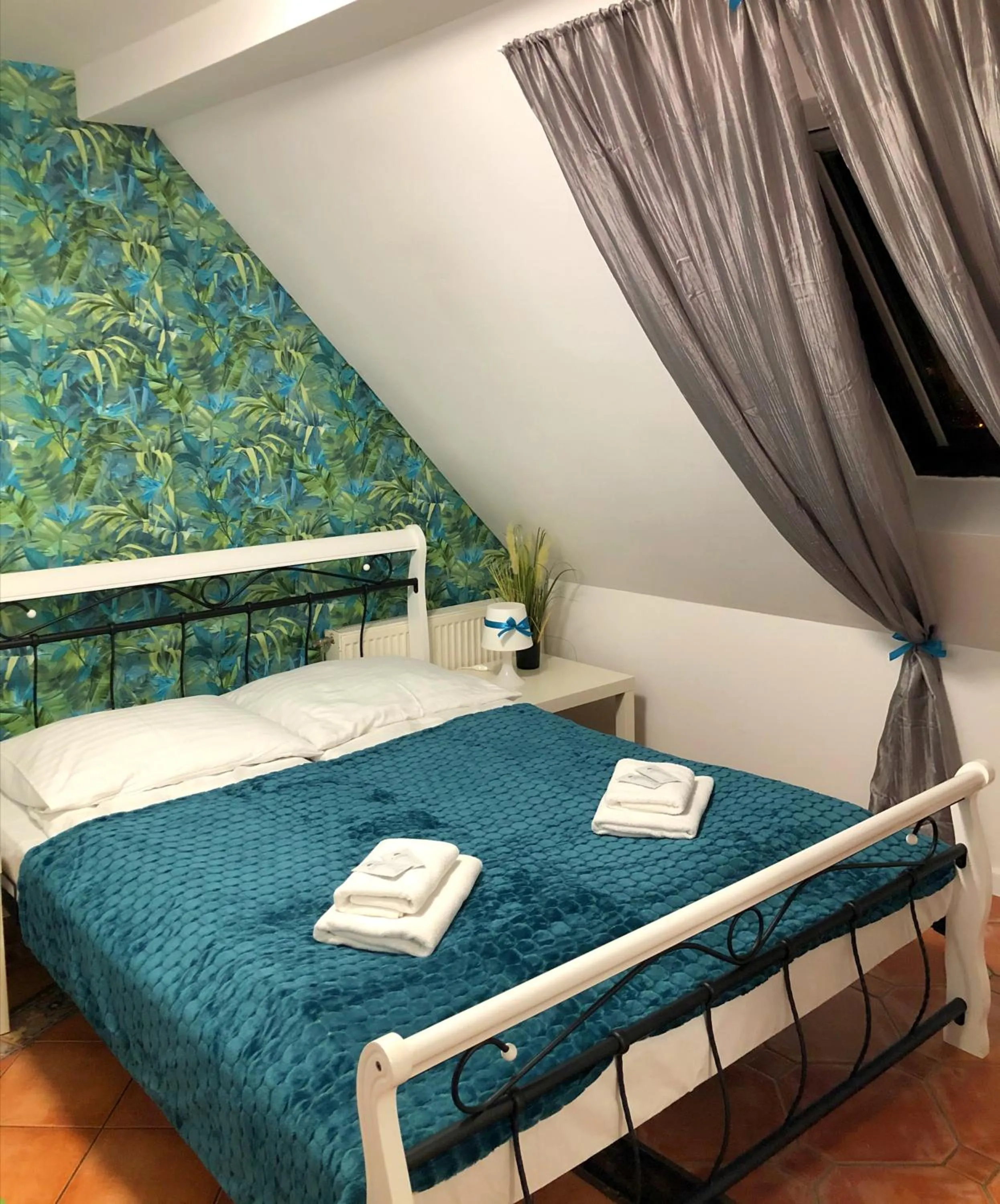 Bed in Great Polonia Jelenia Góra City Center