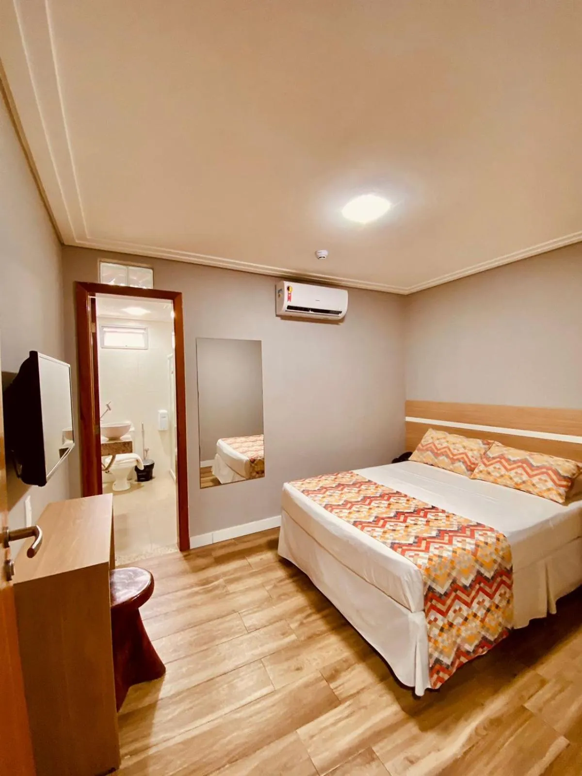 Photo of the whole room, Bed in Hotel Porto Salvador