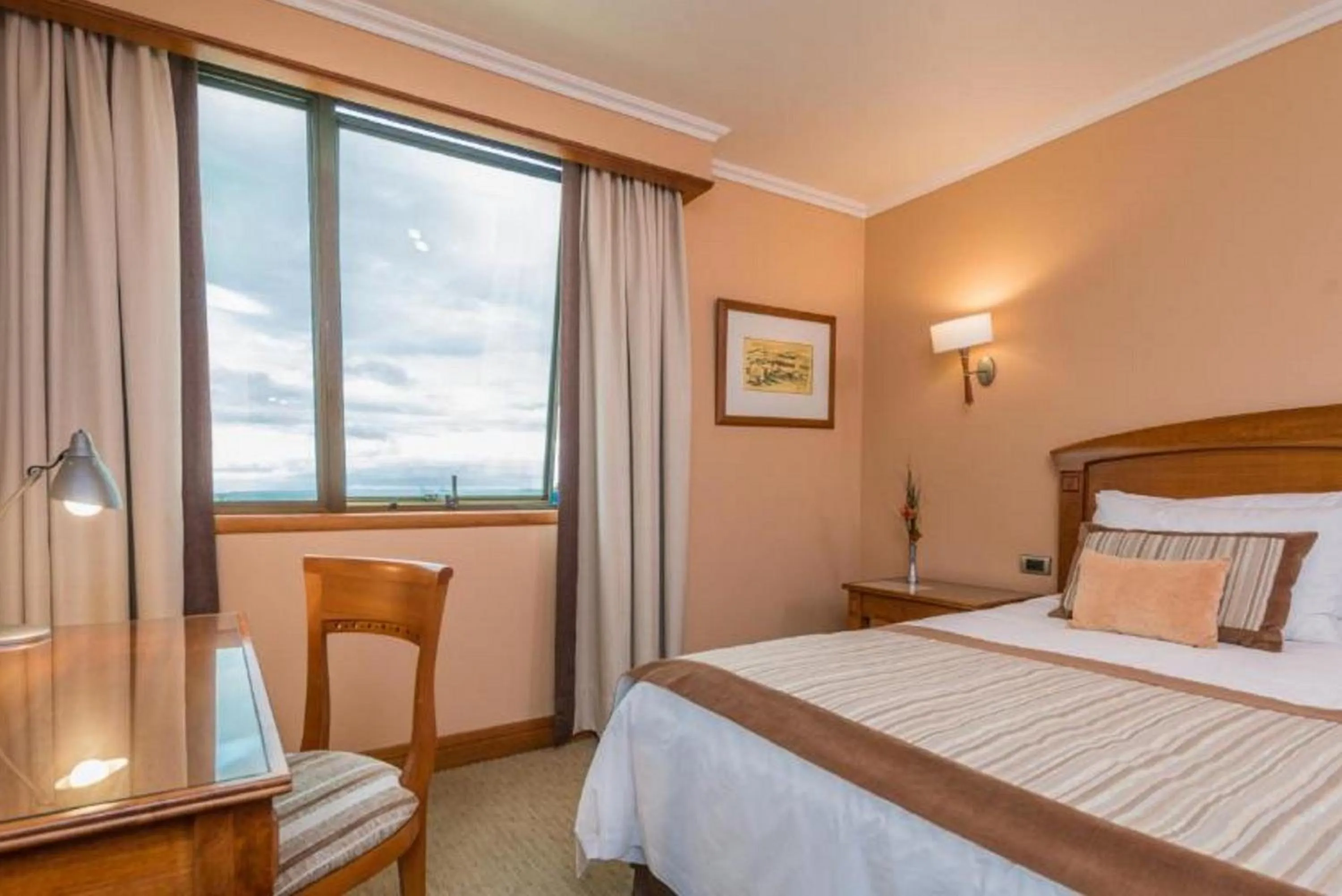 Bedroom, Bed in Hotel Gran Pacifico