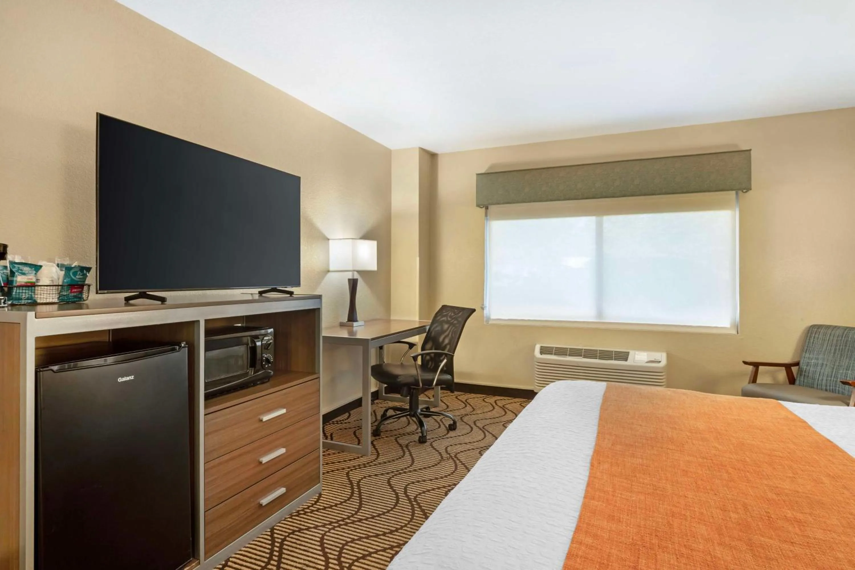 Bedroom, Bed in Best Western Heritage Inn Chico