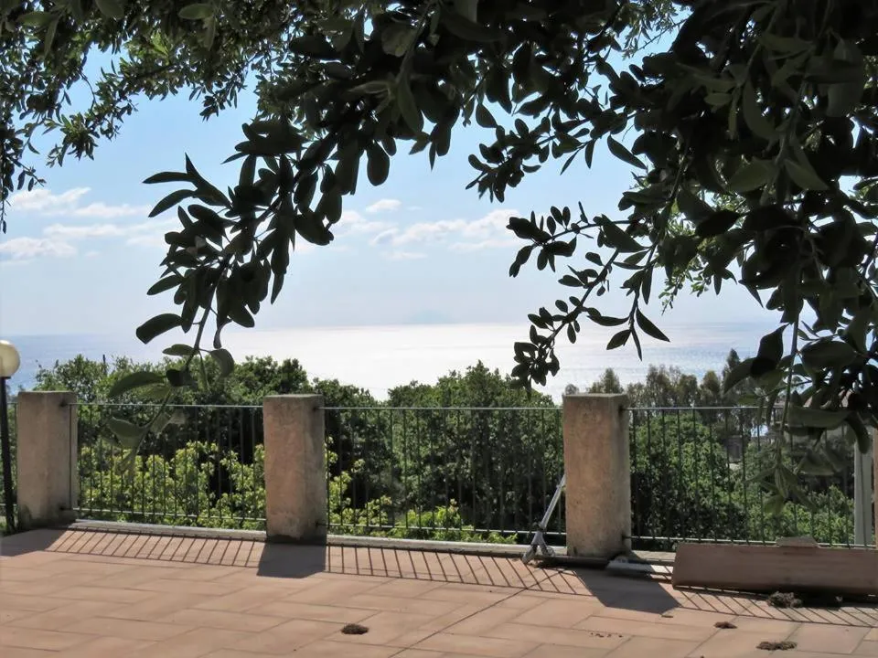 B&B Le Rose del Tirreno