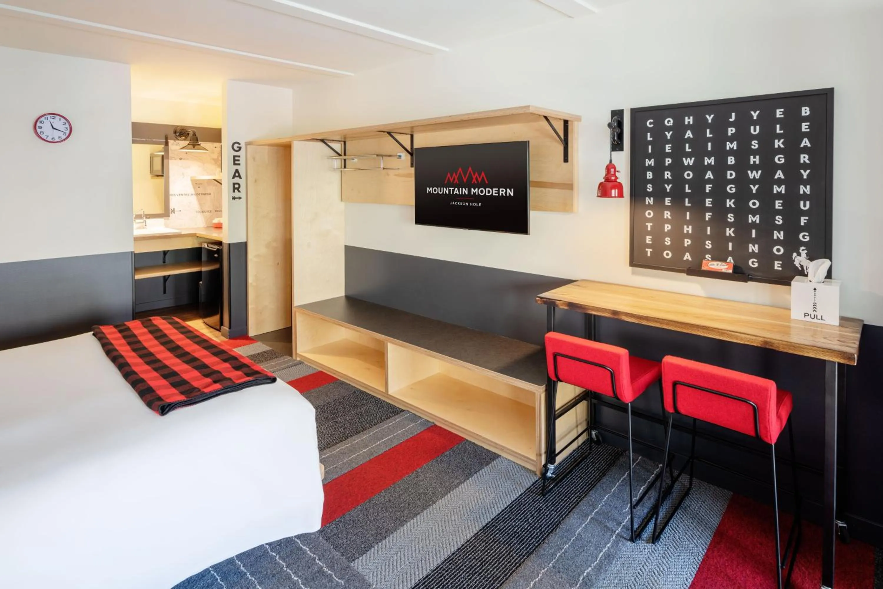 Bedroom, Bed in Mountain Modern Jackson Hole