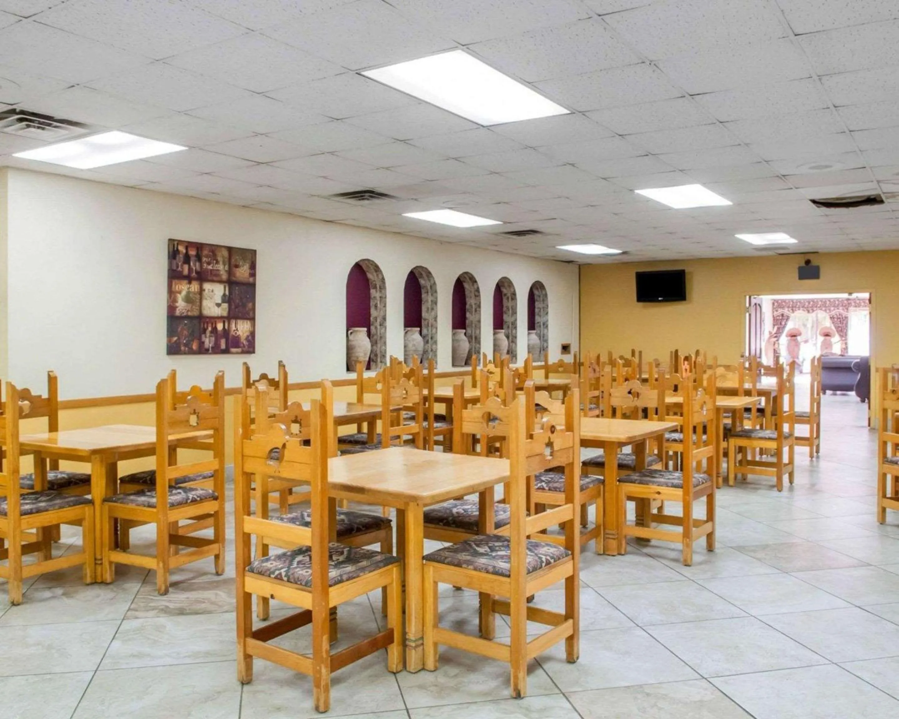 Breakfast in Econo Lodge Carlsbad Caverns Area