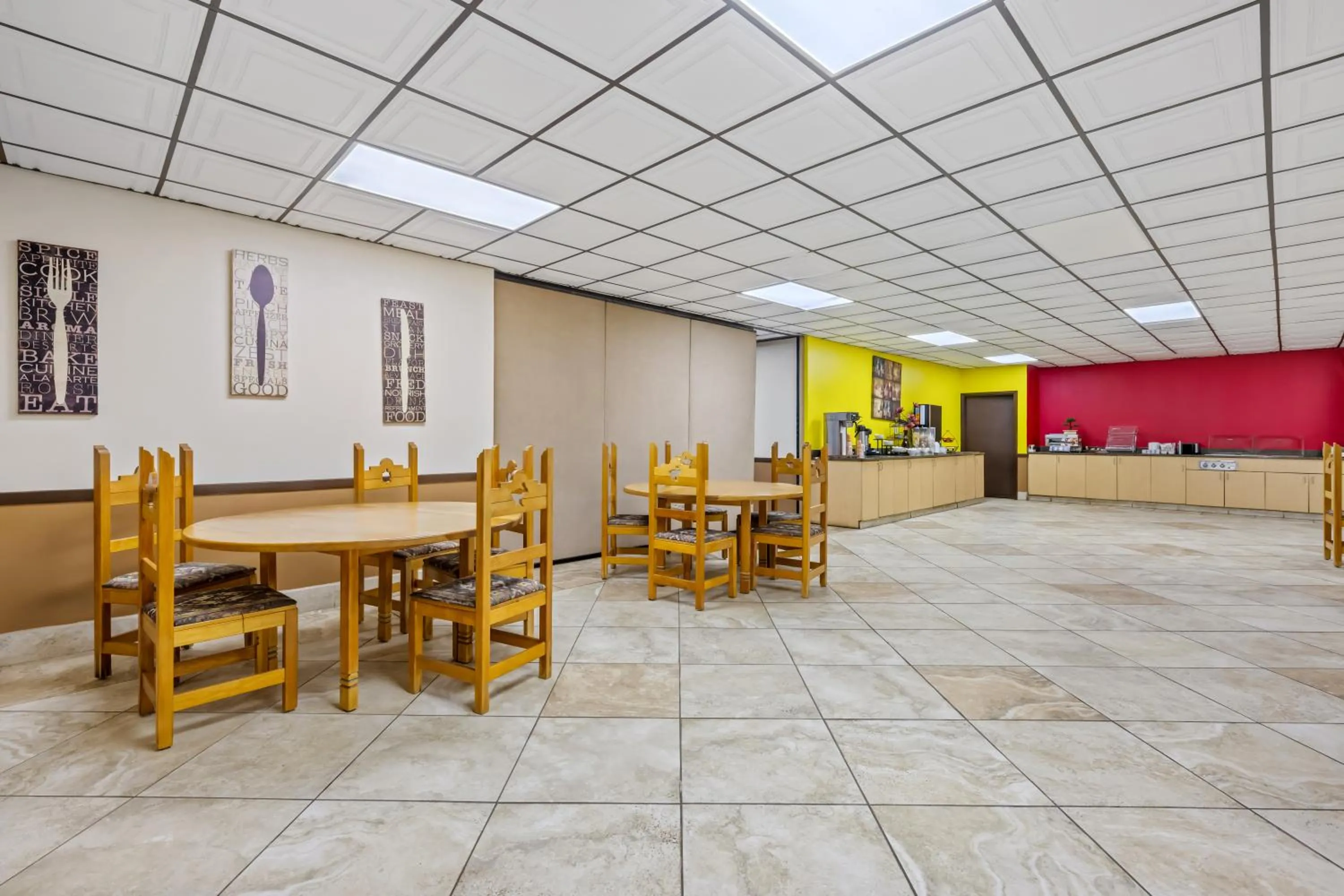 Econo Lodge Carlsbad Caverns Area