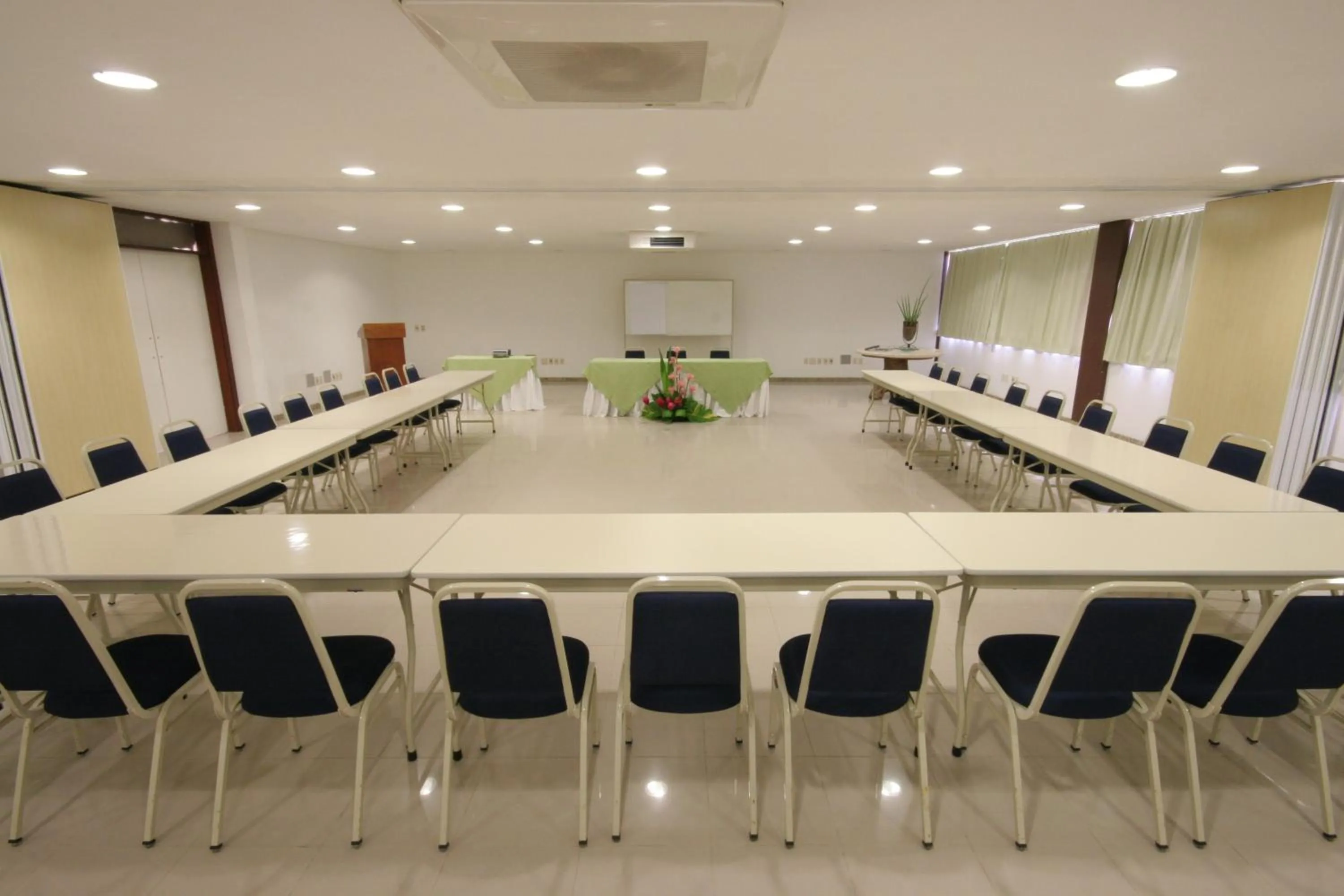 Business facilities in Hotel Aldeia da Praia