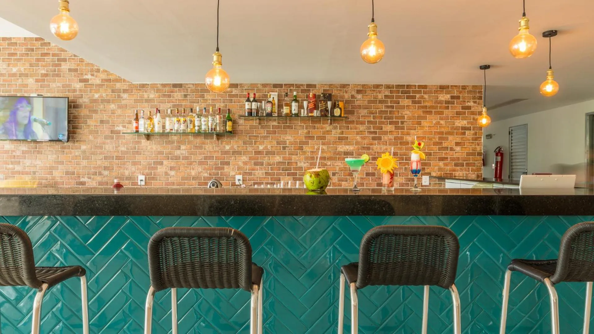 Lounge or bar in El Aram Beach & Convention