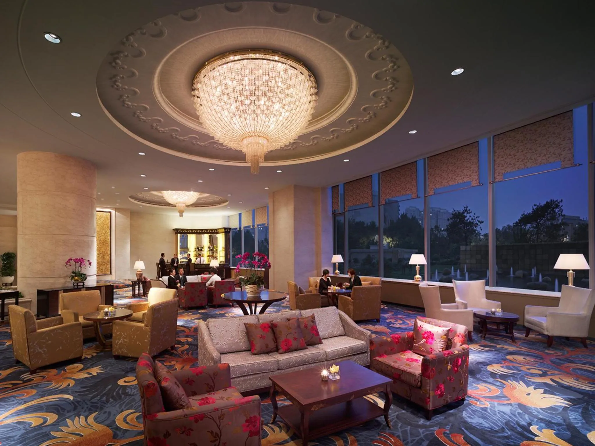 Lounge or bar in Shangri-La Huhhot