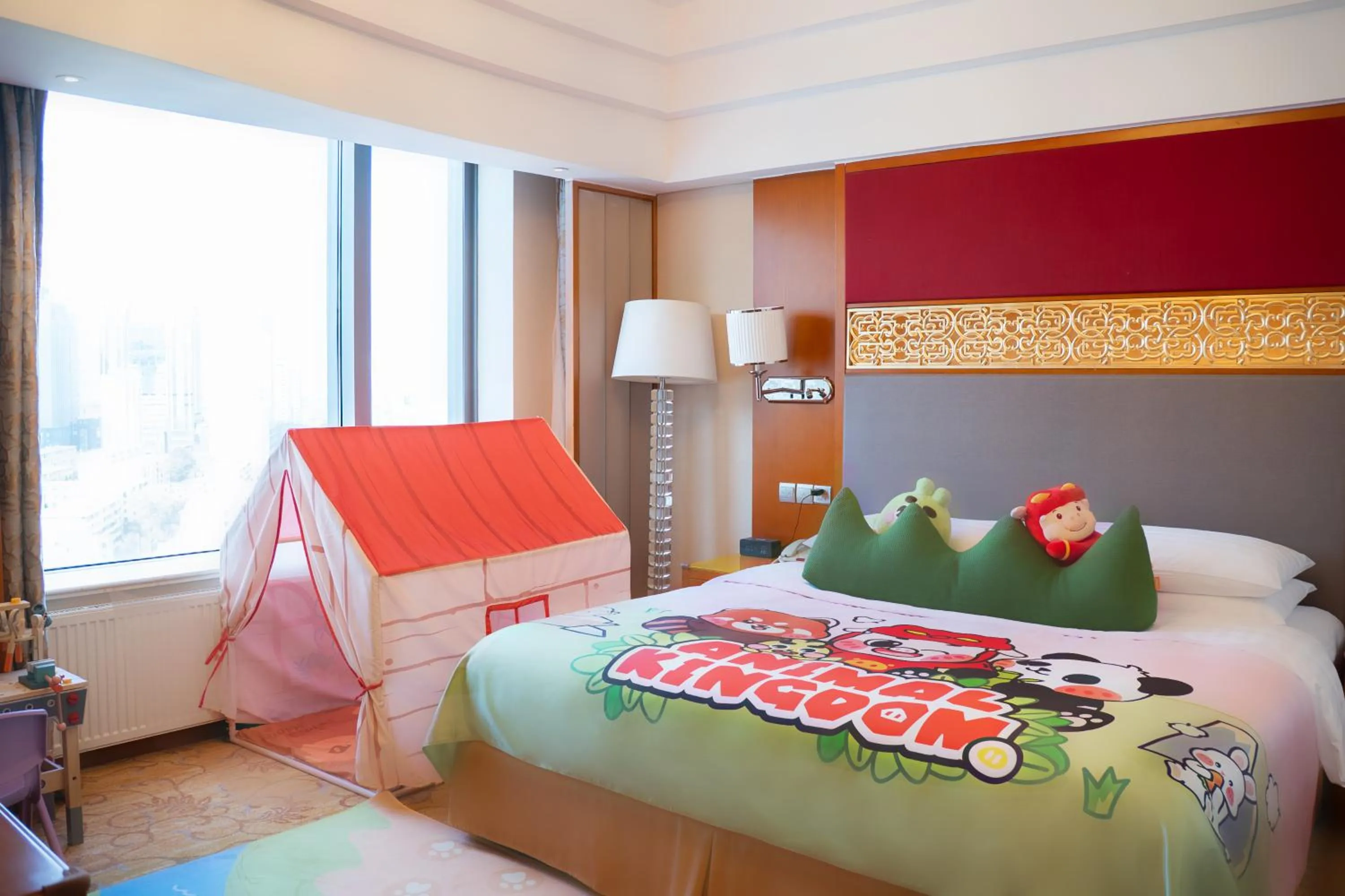 Photo of the whole room in Shangri-La Huhhot