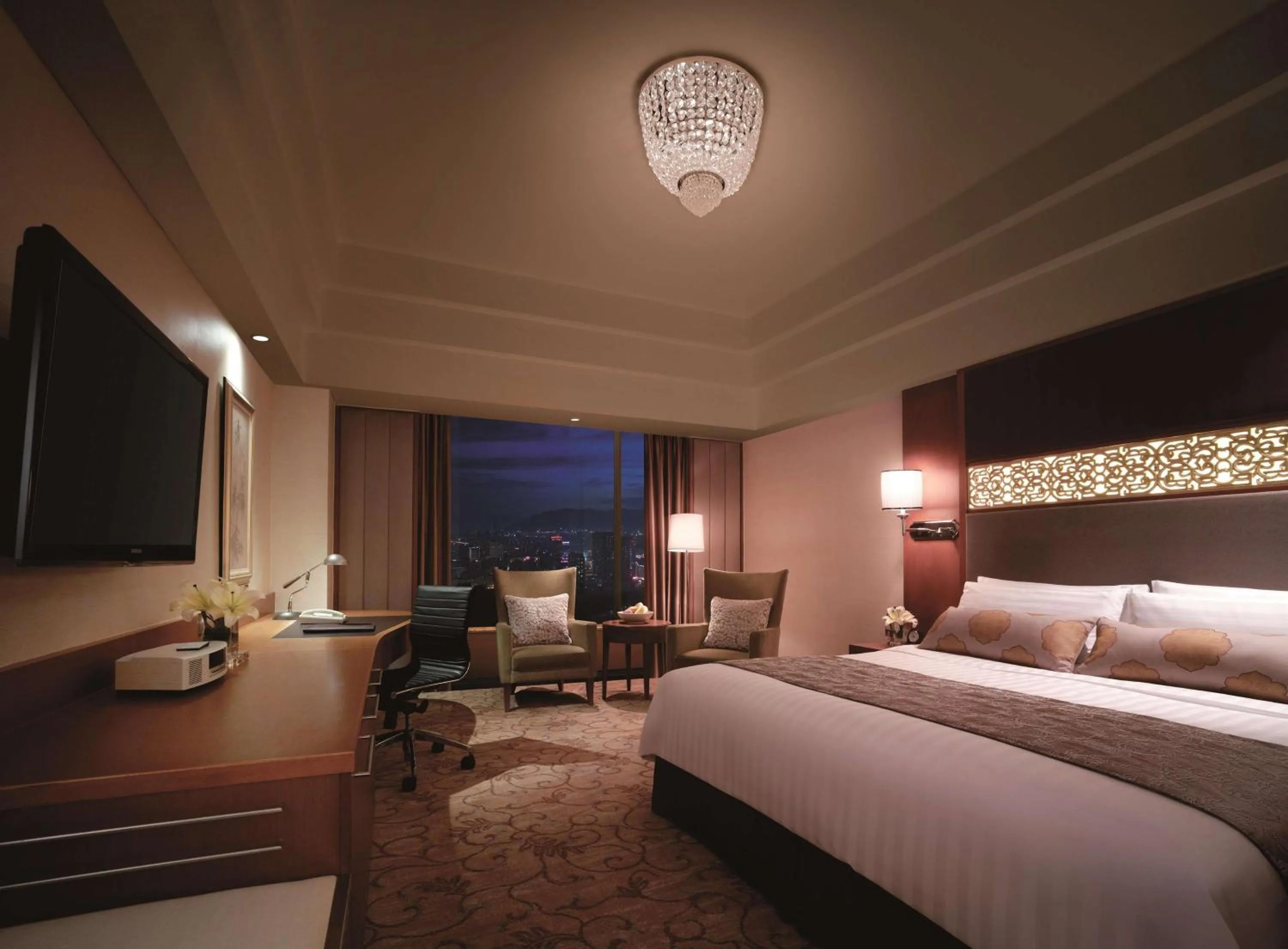 Photo of the whole room in Shangri-La Huhhot