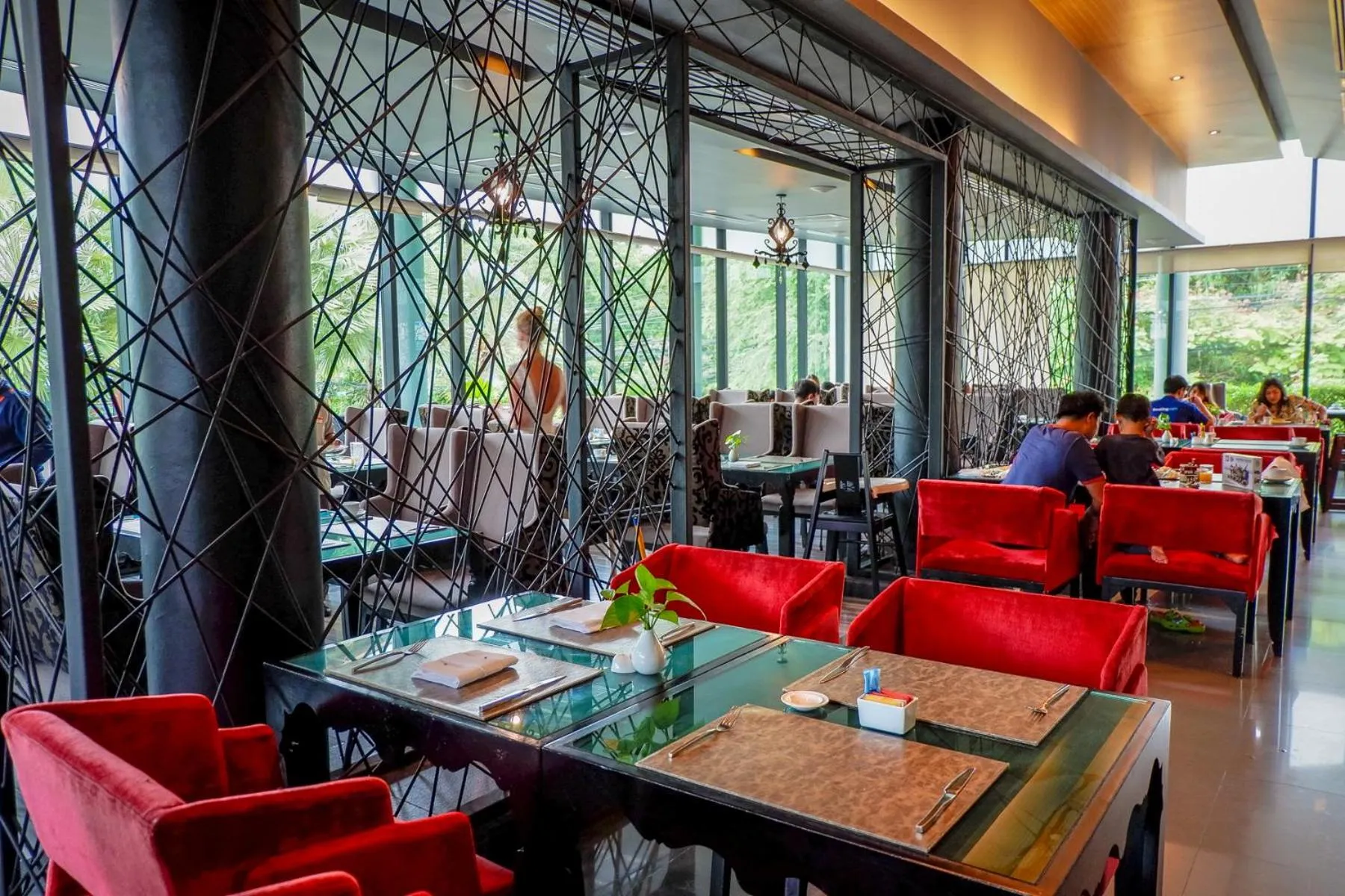 Restaurant/places to eat in Z Through By The Zign