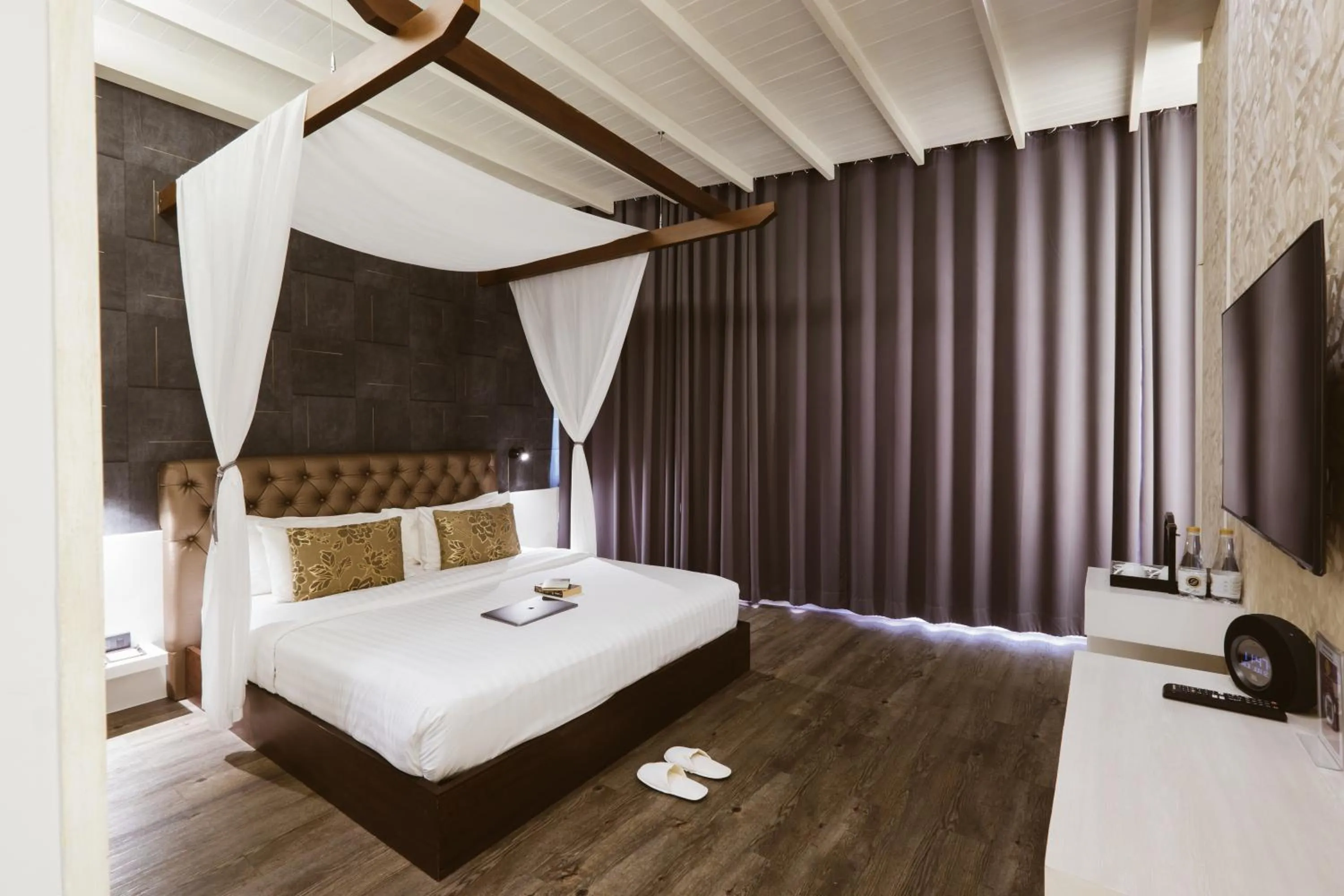 Bedroom, Bed in De Chai Colonial Hotel & Spa - SHA Plus