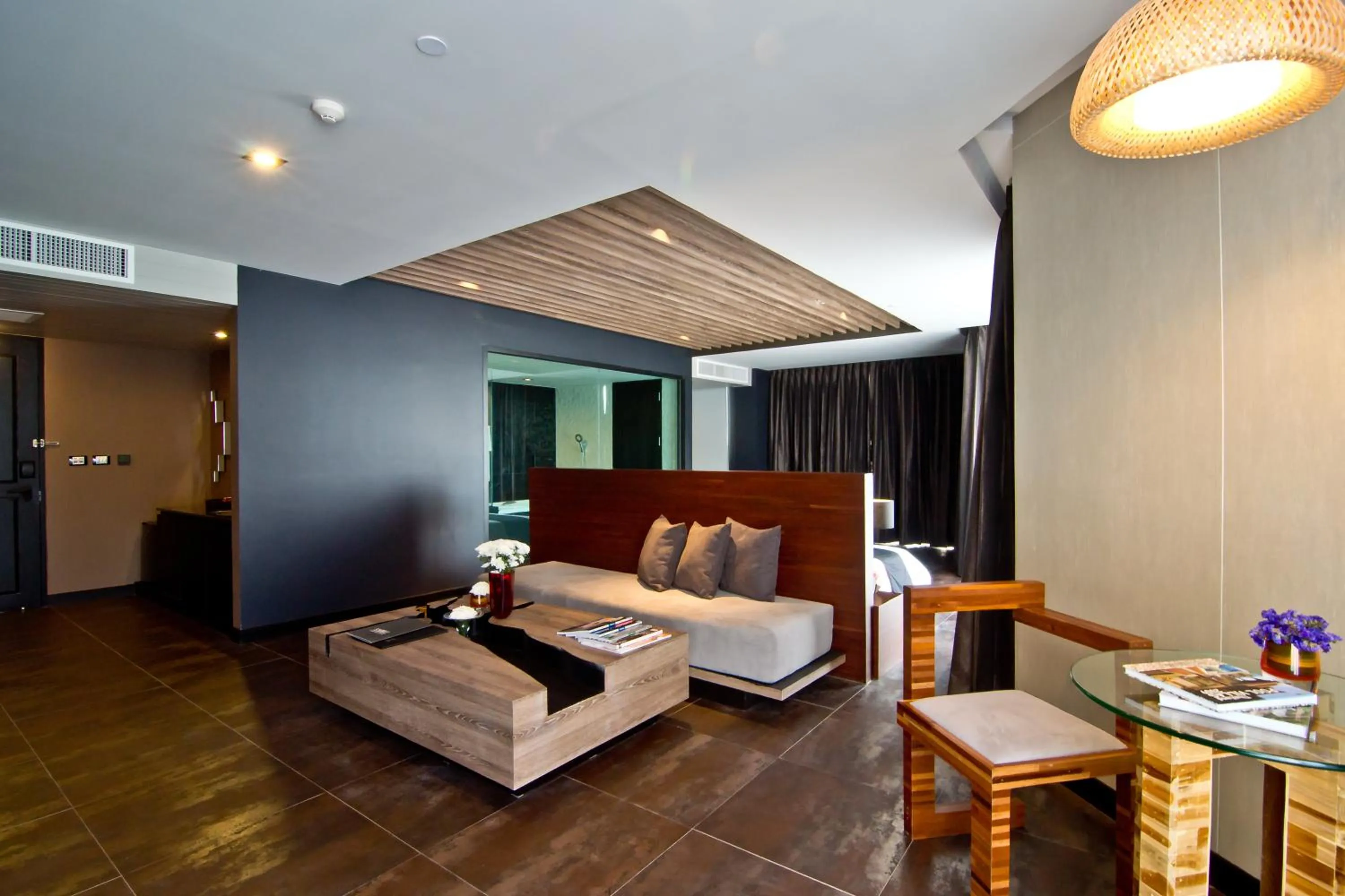 Living room in Tsix5 Hotel