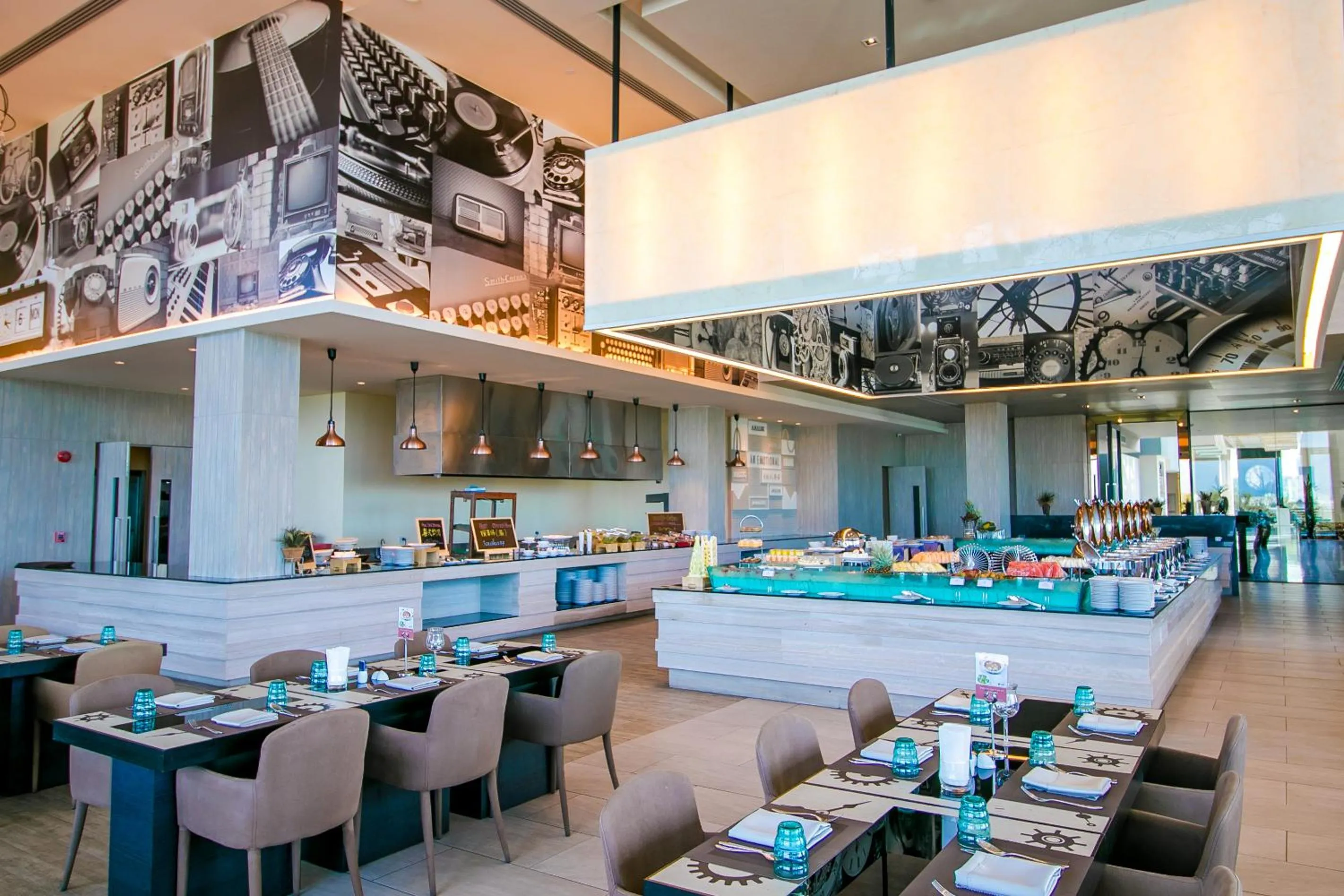 Breakfast in Tsix5 Hotel