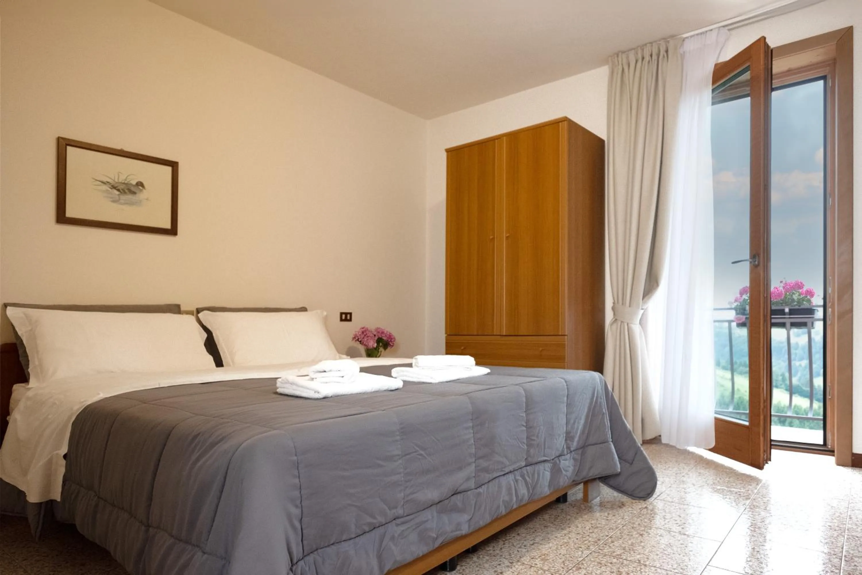 Bedroom, Bed in Albergo Trattoria Speranza