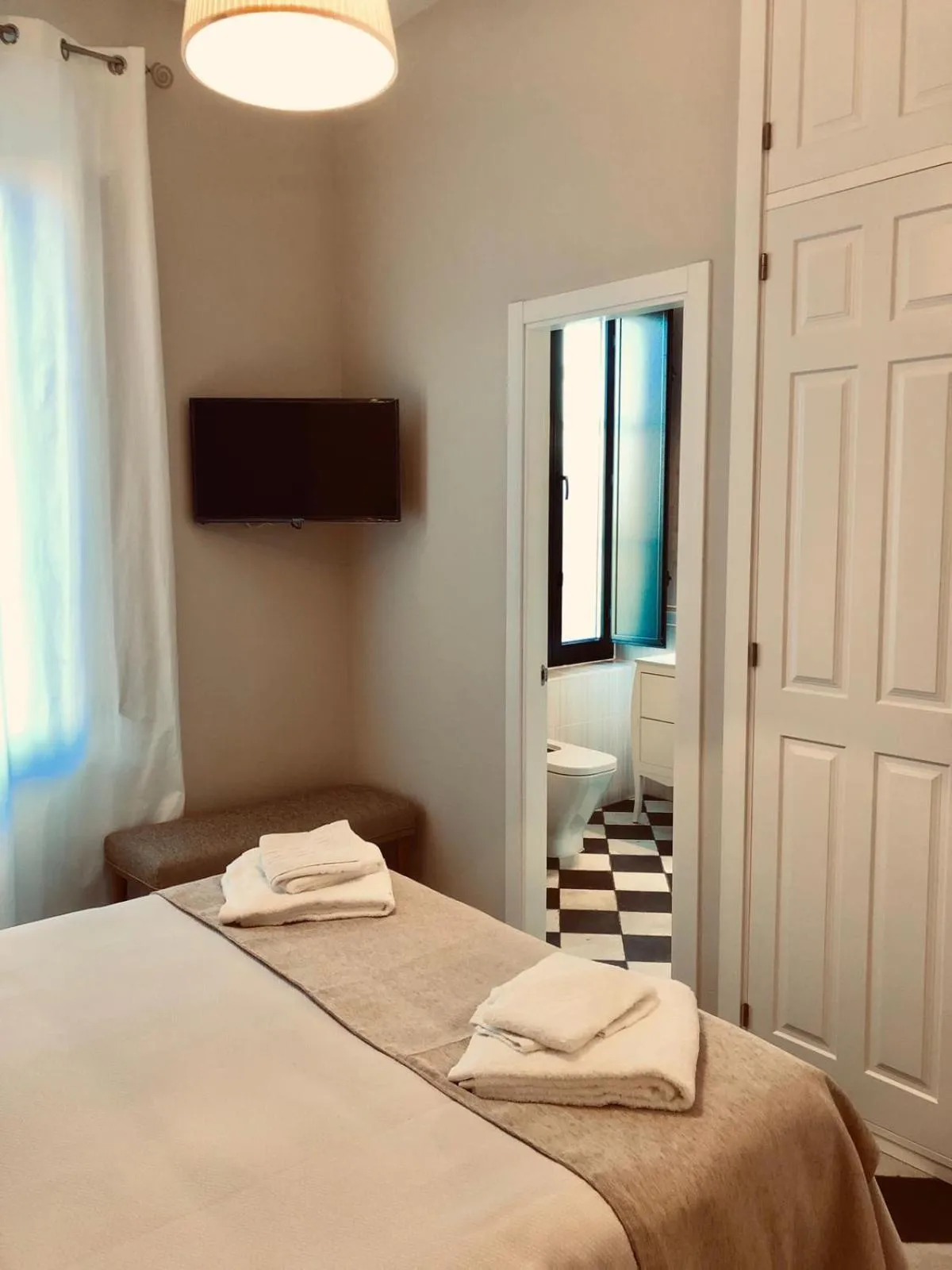 Bed in Hotel La Muralla