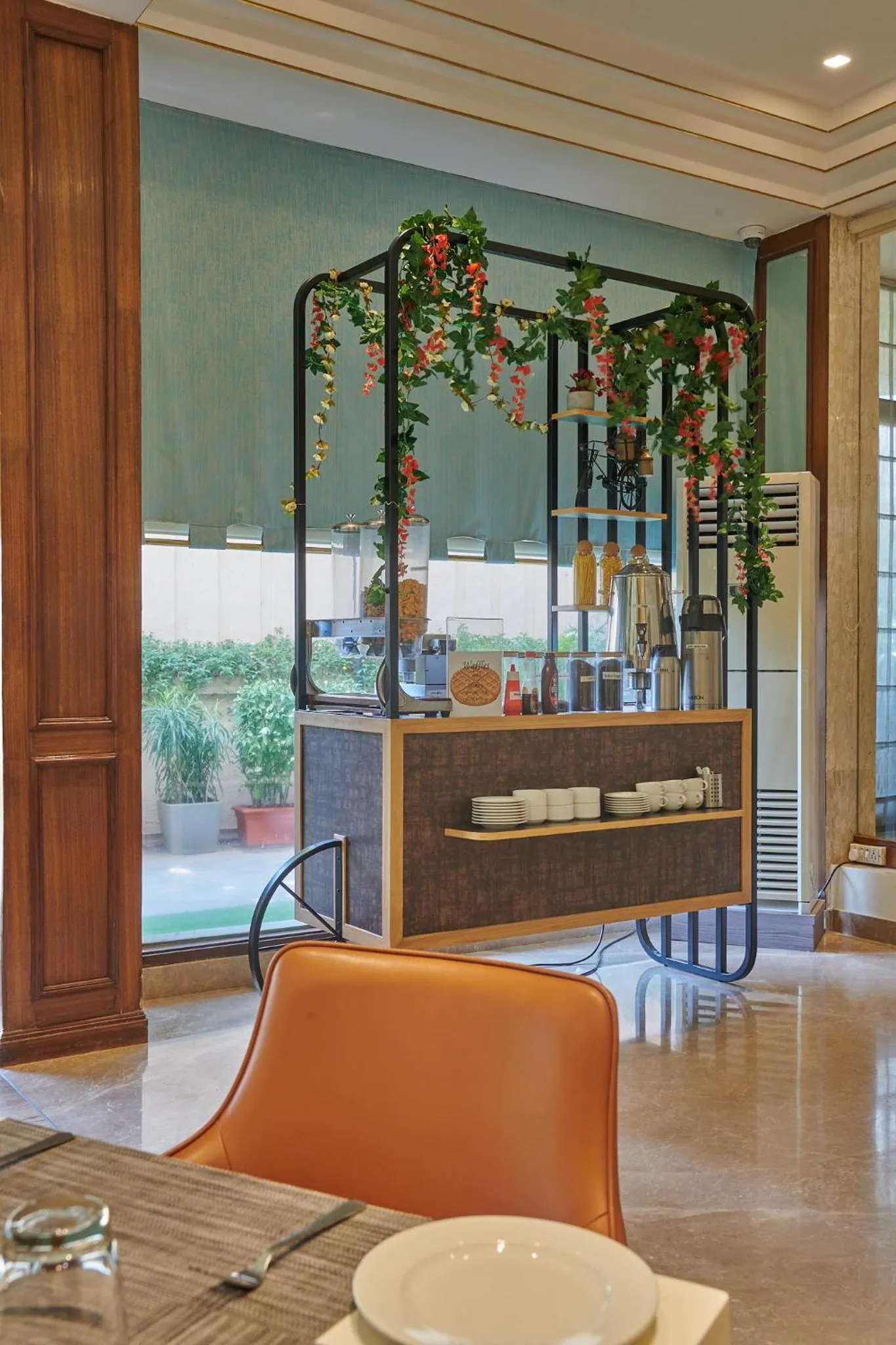 Restaurant/places to eat in Regent Hotel Andheri