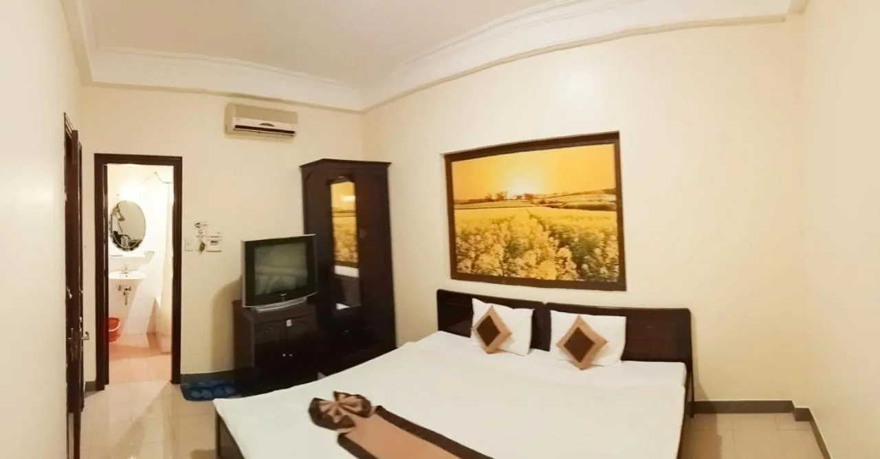 Bed in Tran Ly Hotel