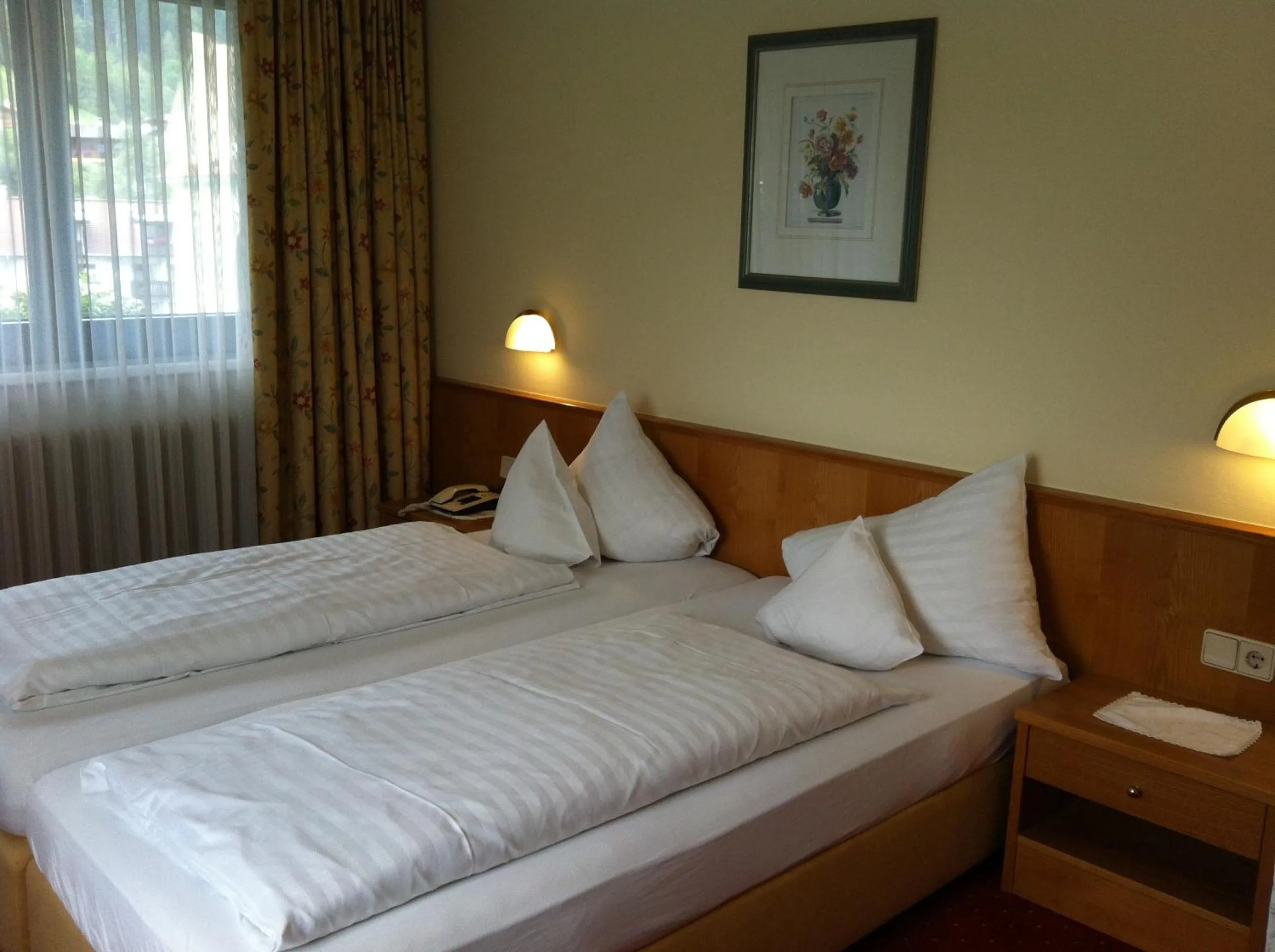 Bed in Hotel Medrazerhof