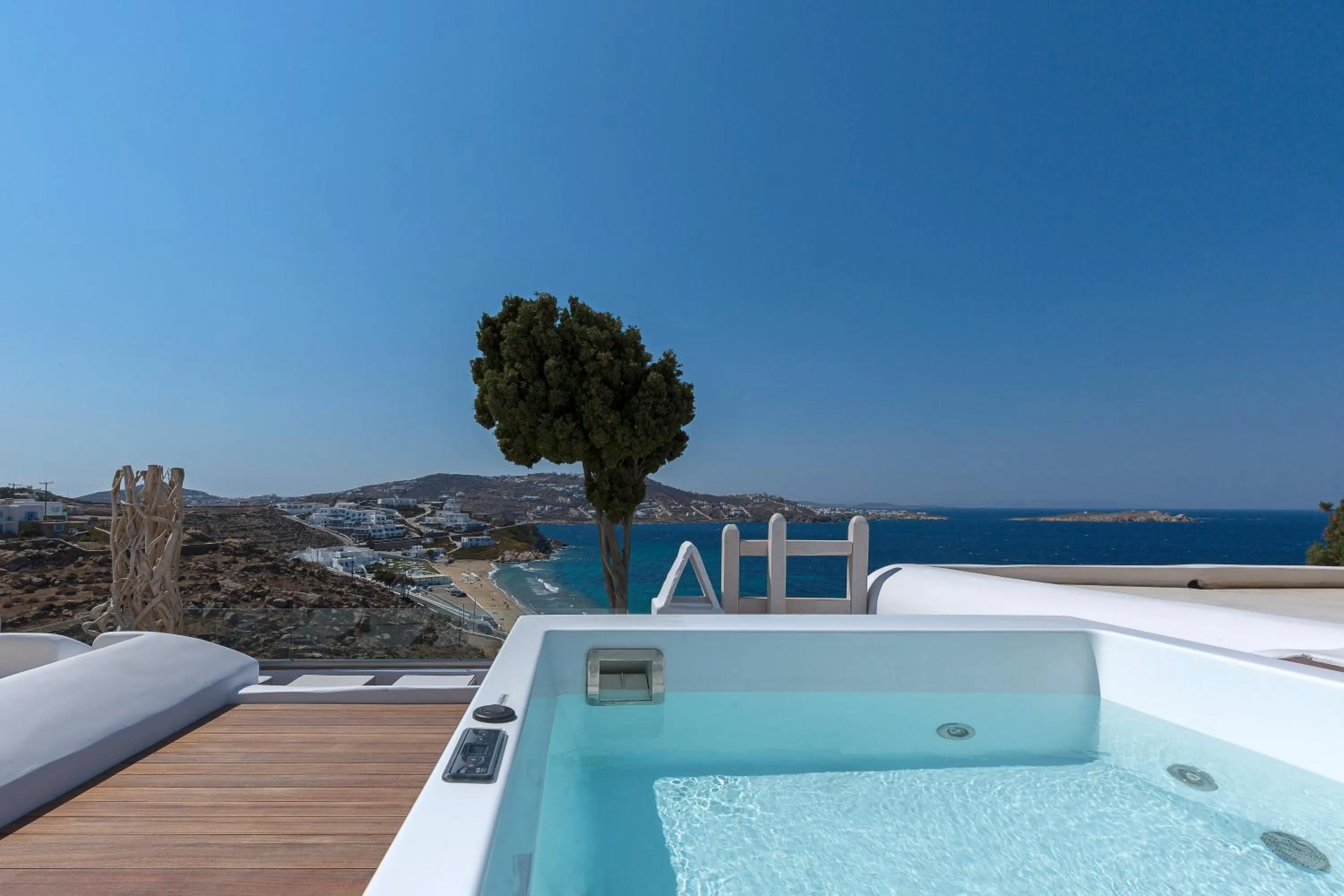 Swimming pool in Legacy Suites