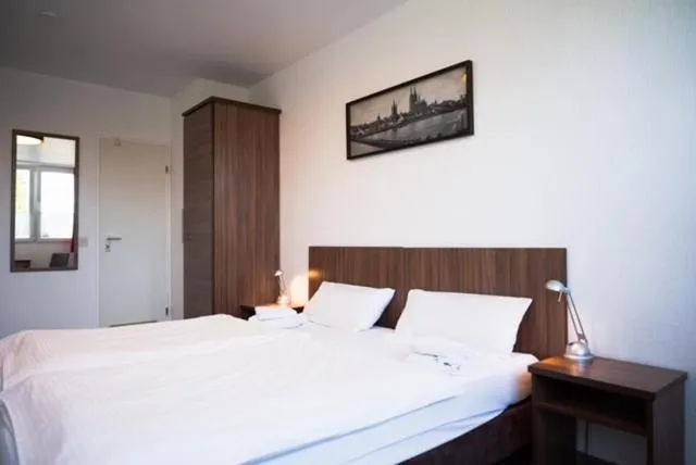 Bedroom, Bed in Hotel Fassbender