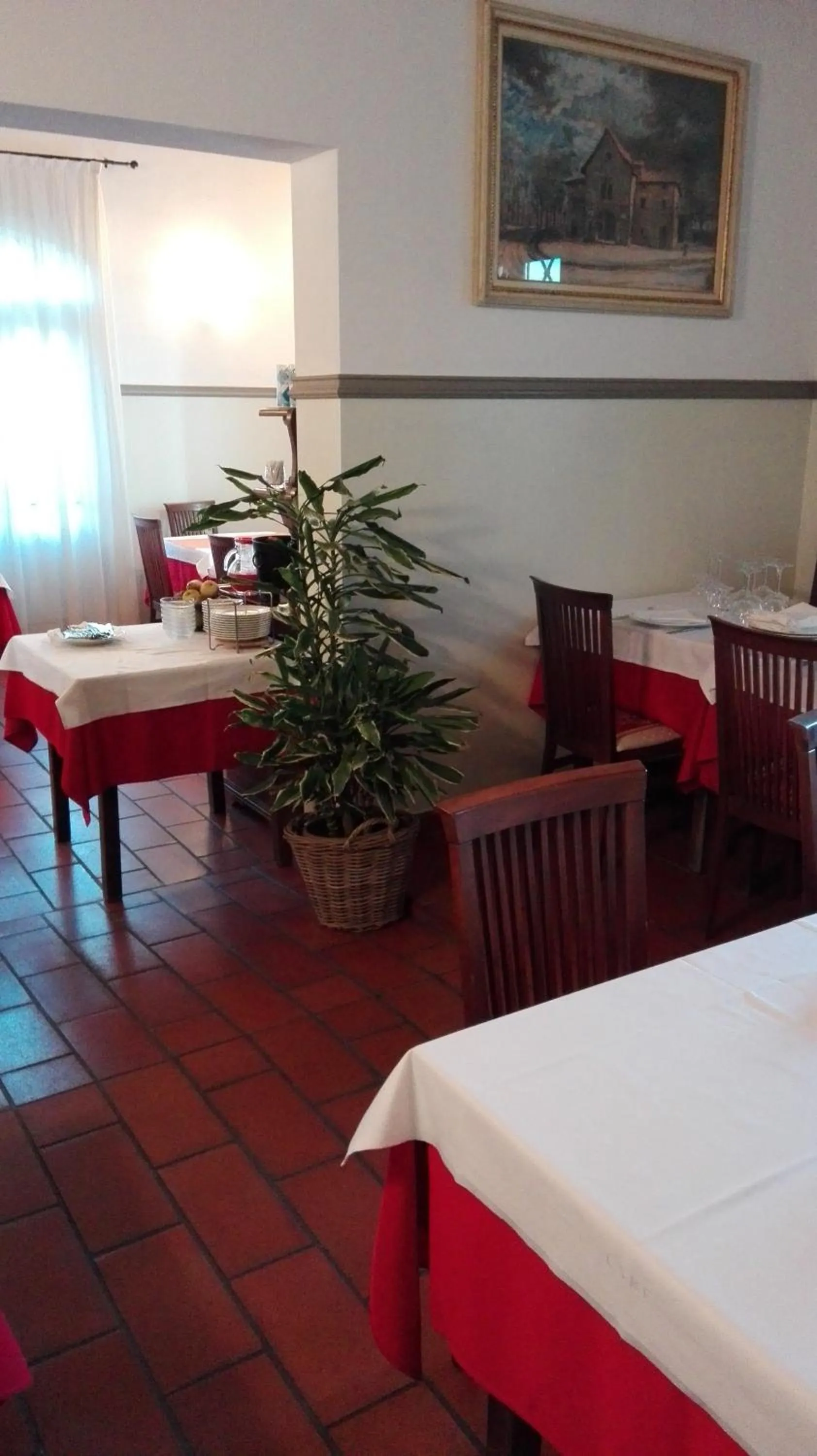 Restaurant/places to eat in Corte Degli Estensi