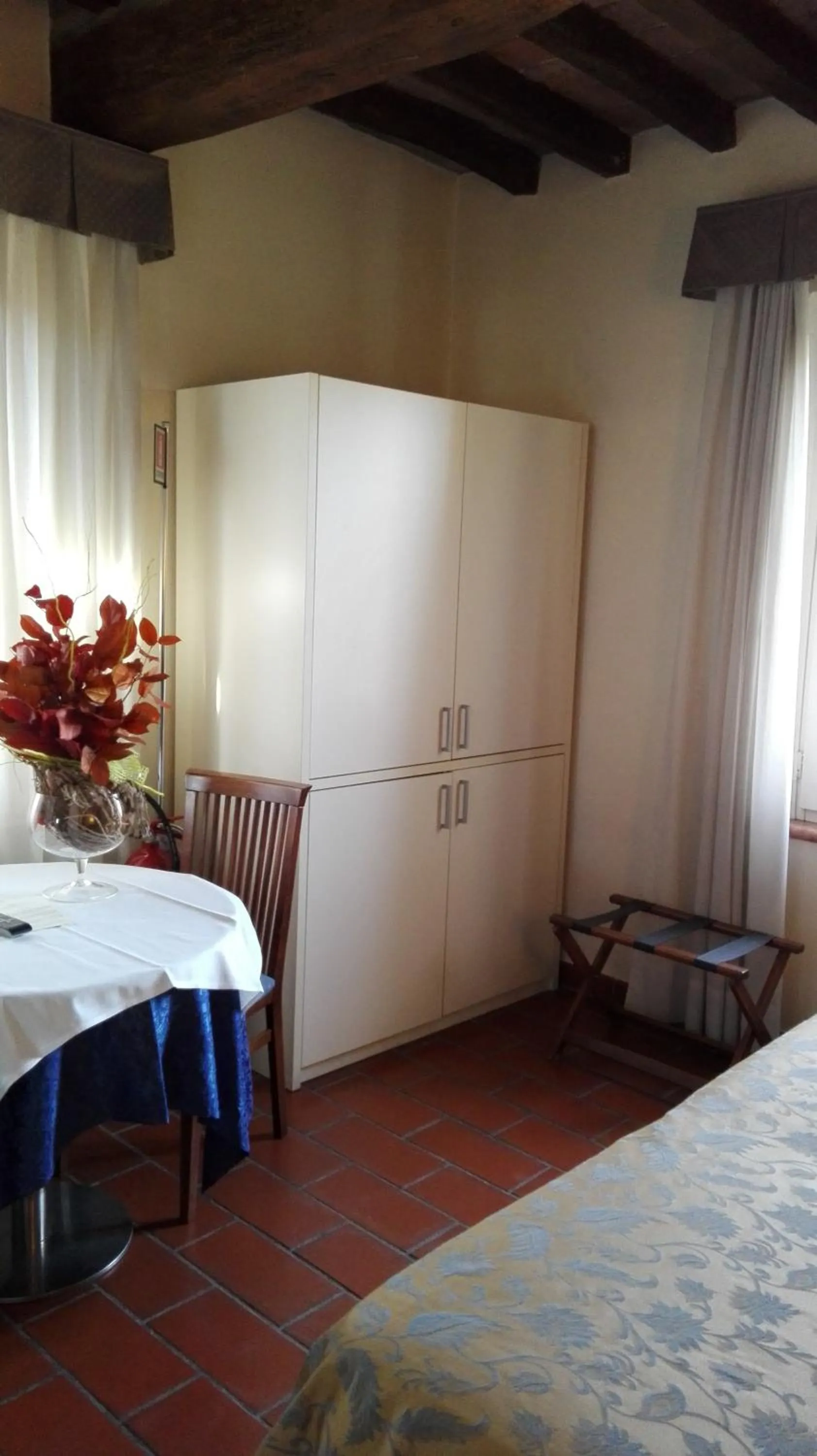 Kitchen or kitchenette, Bed in Corte Degli Estensi
