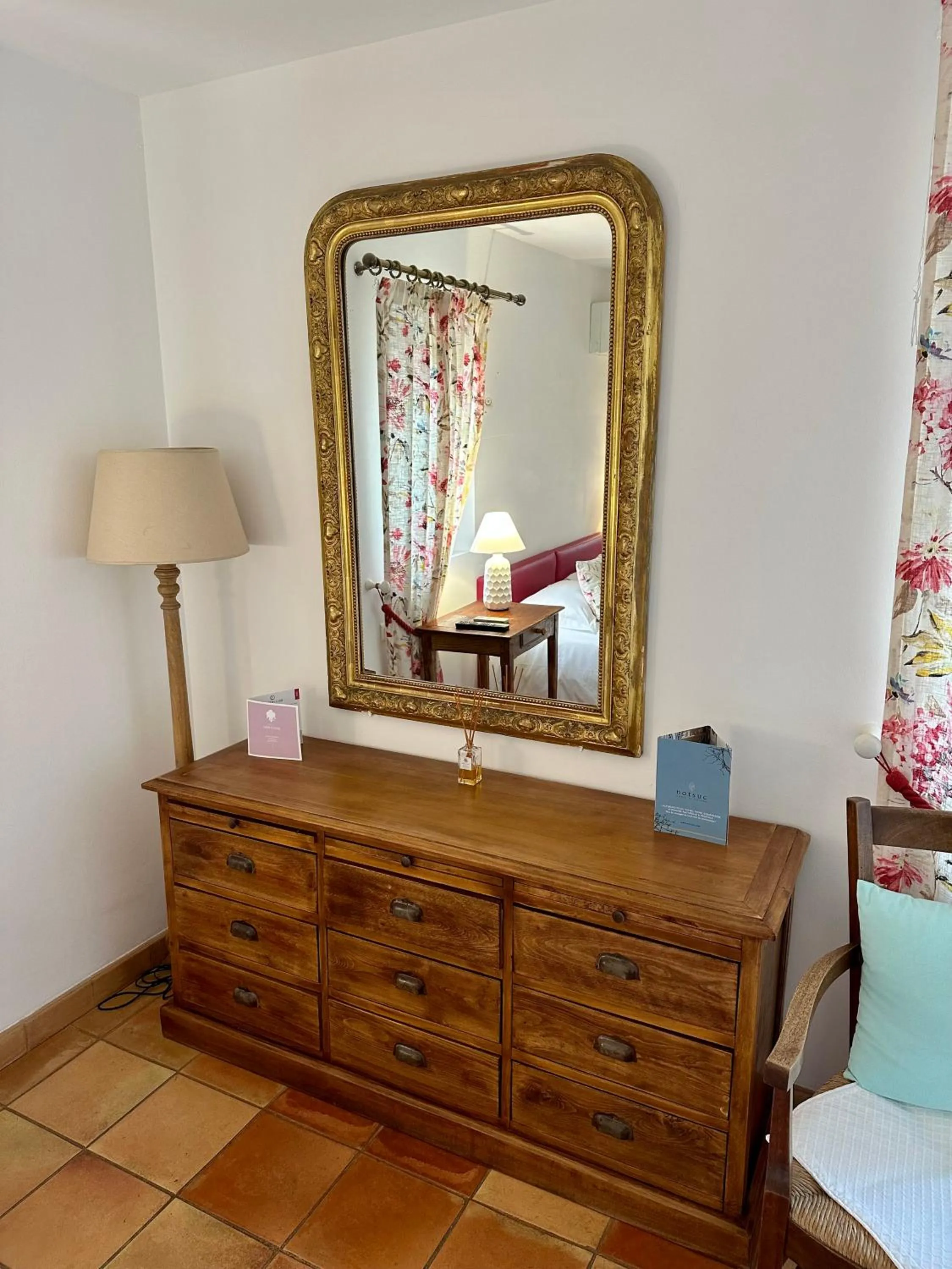 hair dresser in La Ferme D'Augustin