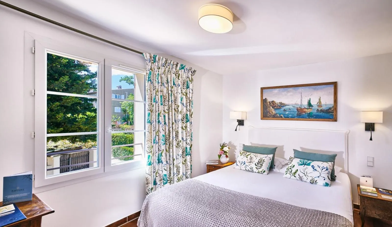 Photo of the whole room, Bed in La Ferme D'Augustin