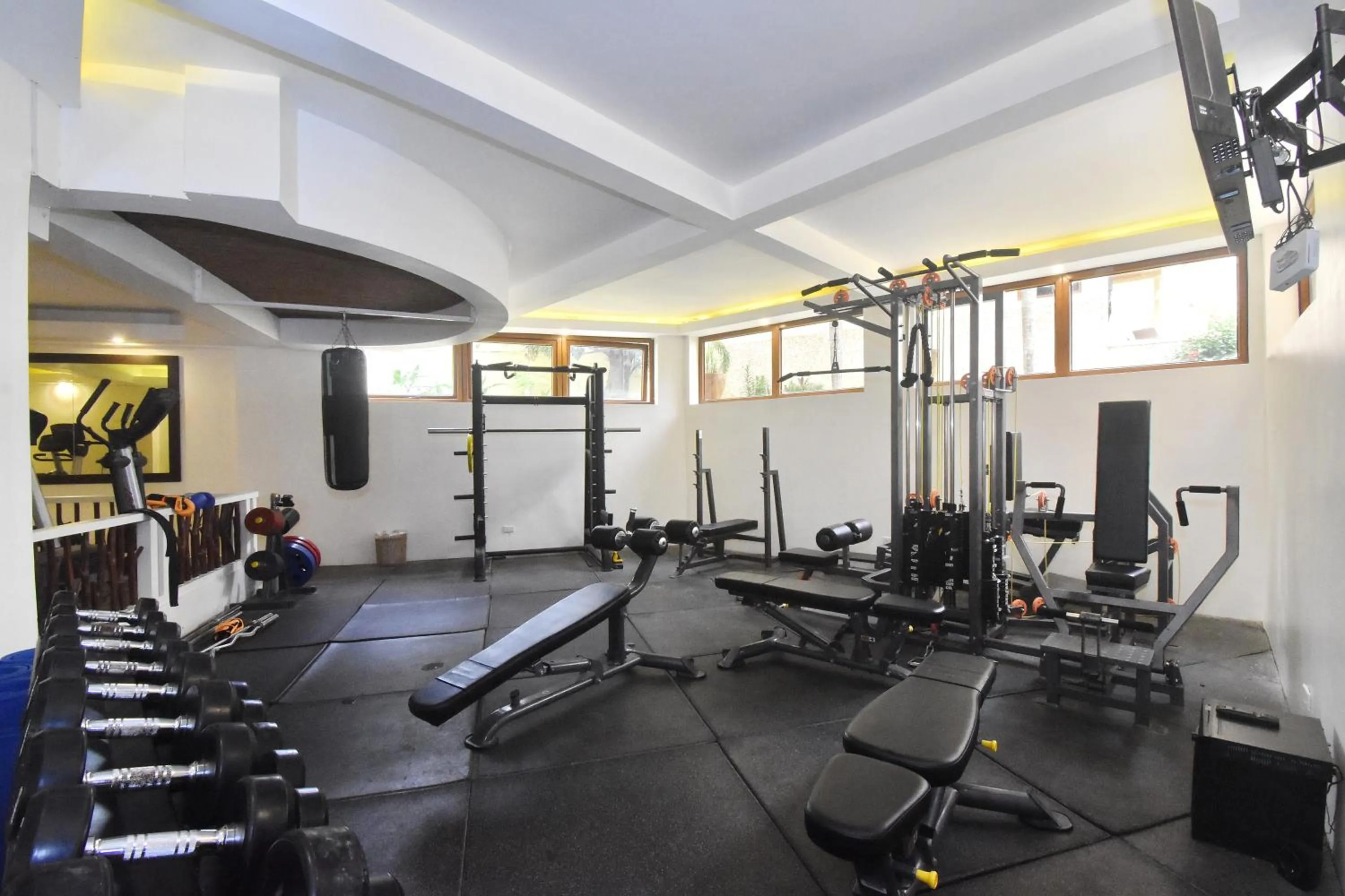 Fitness centre/facilities in Ambassador In Paradise