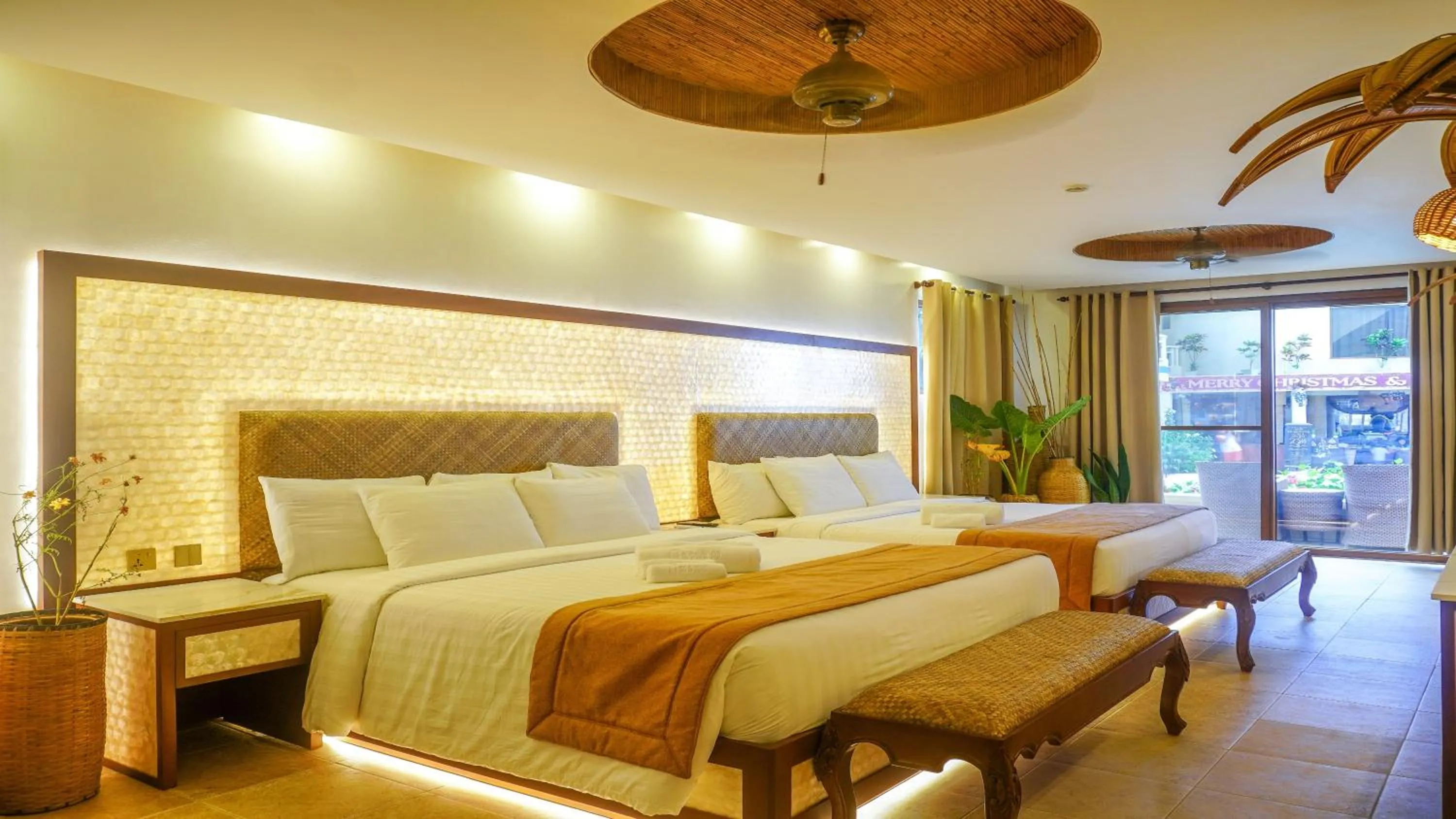 Bedroom, Bed in Ambassador In Paradise