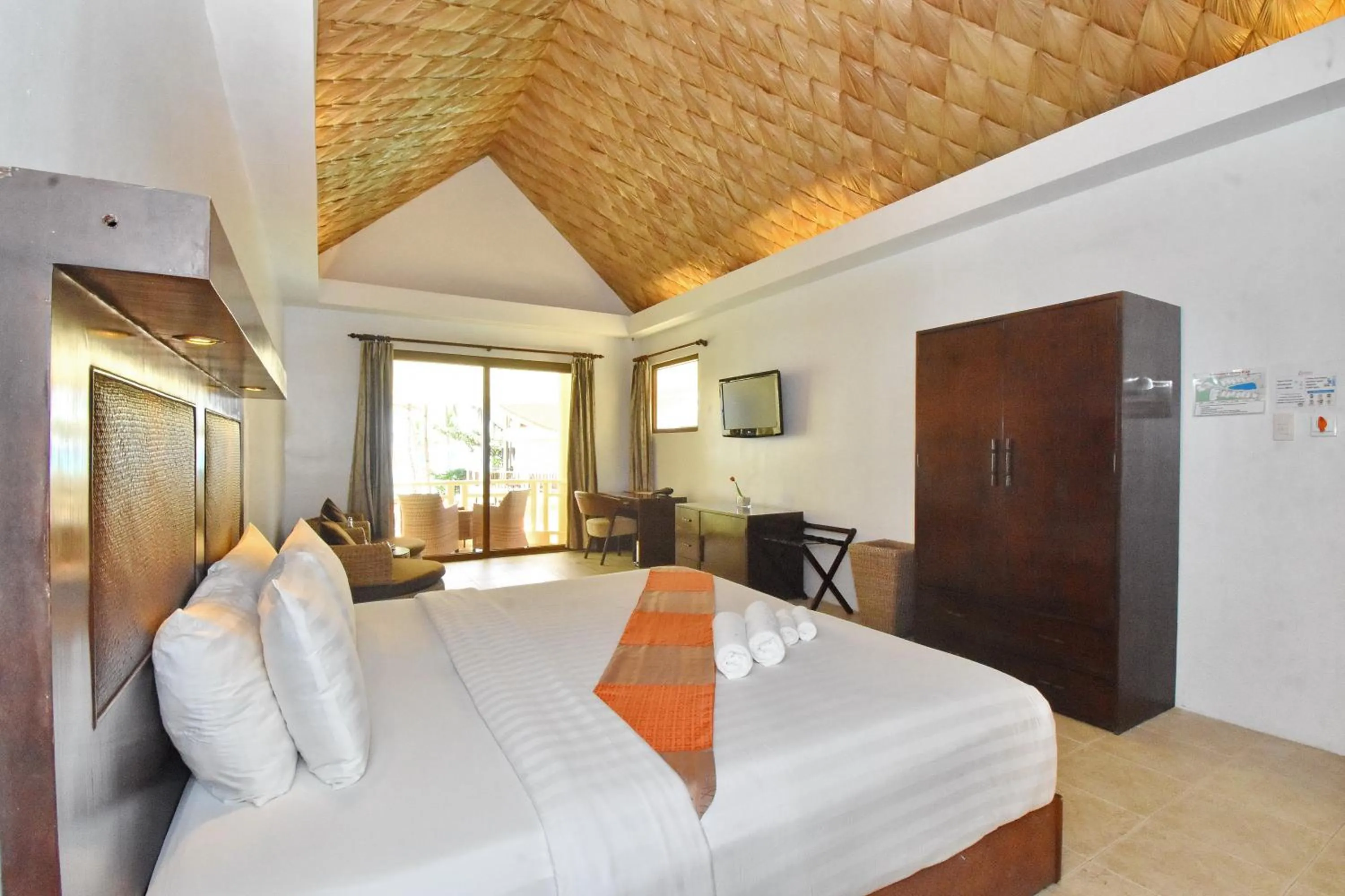 Bed in Ambassador In Paradise