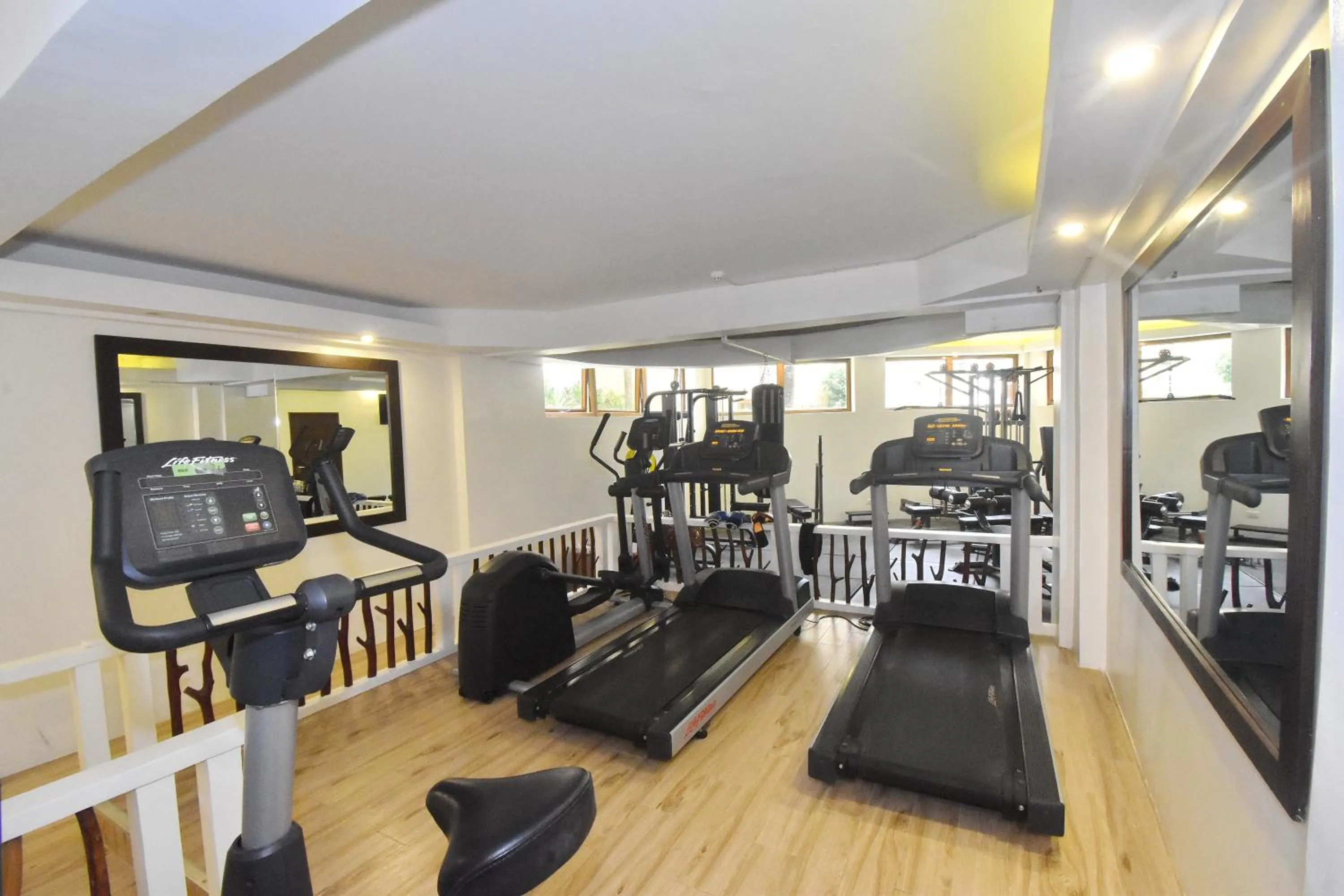 Fitness centre/facilities in Ambassador In Paradise