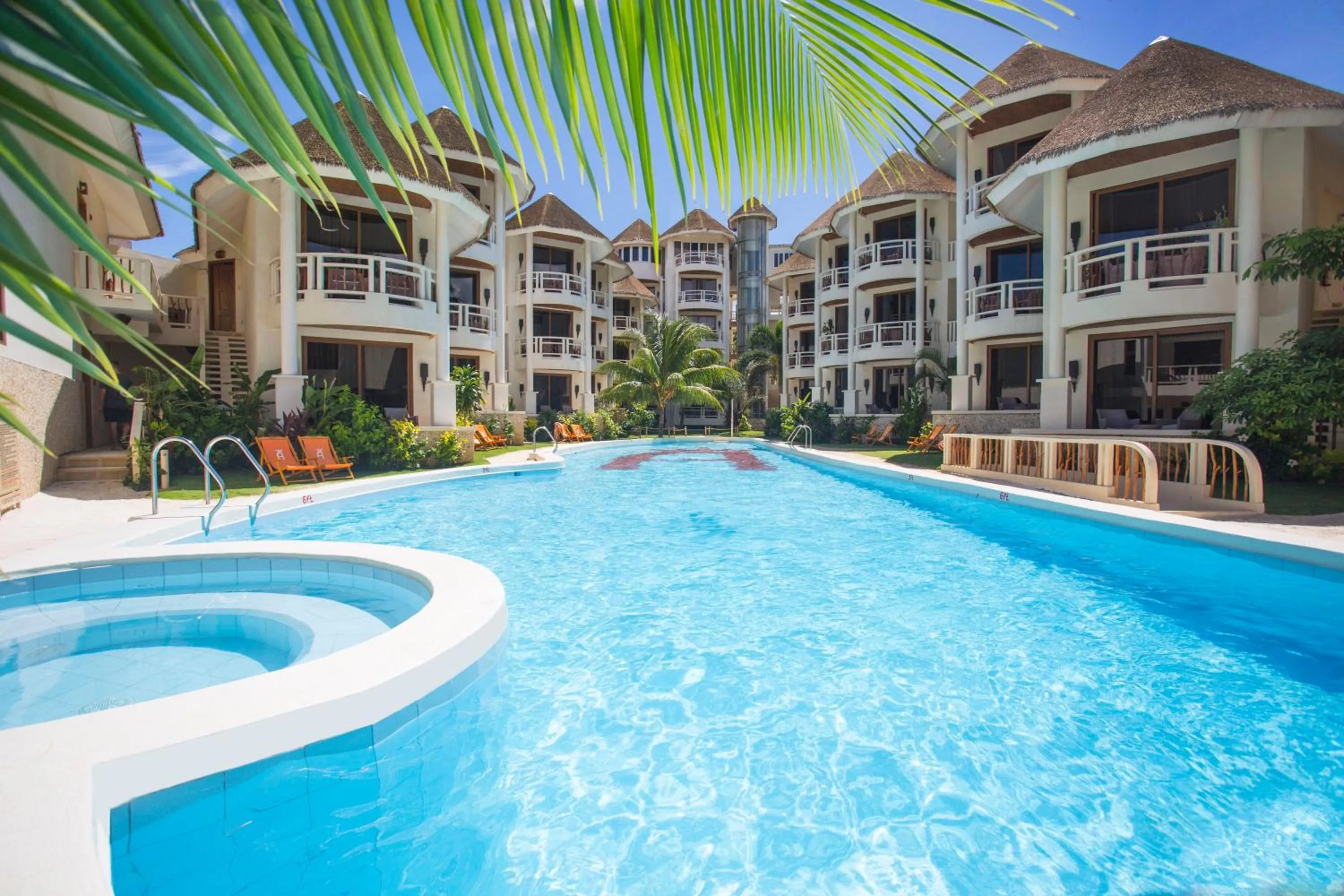 Swimming pool in Ambassador In Paradise