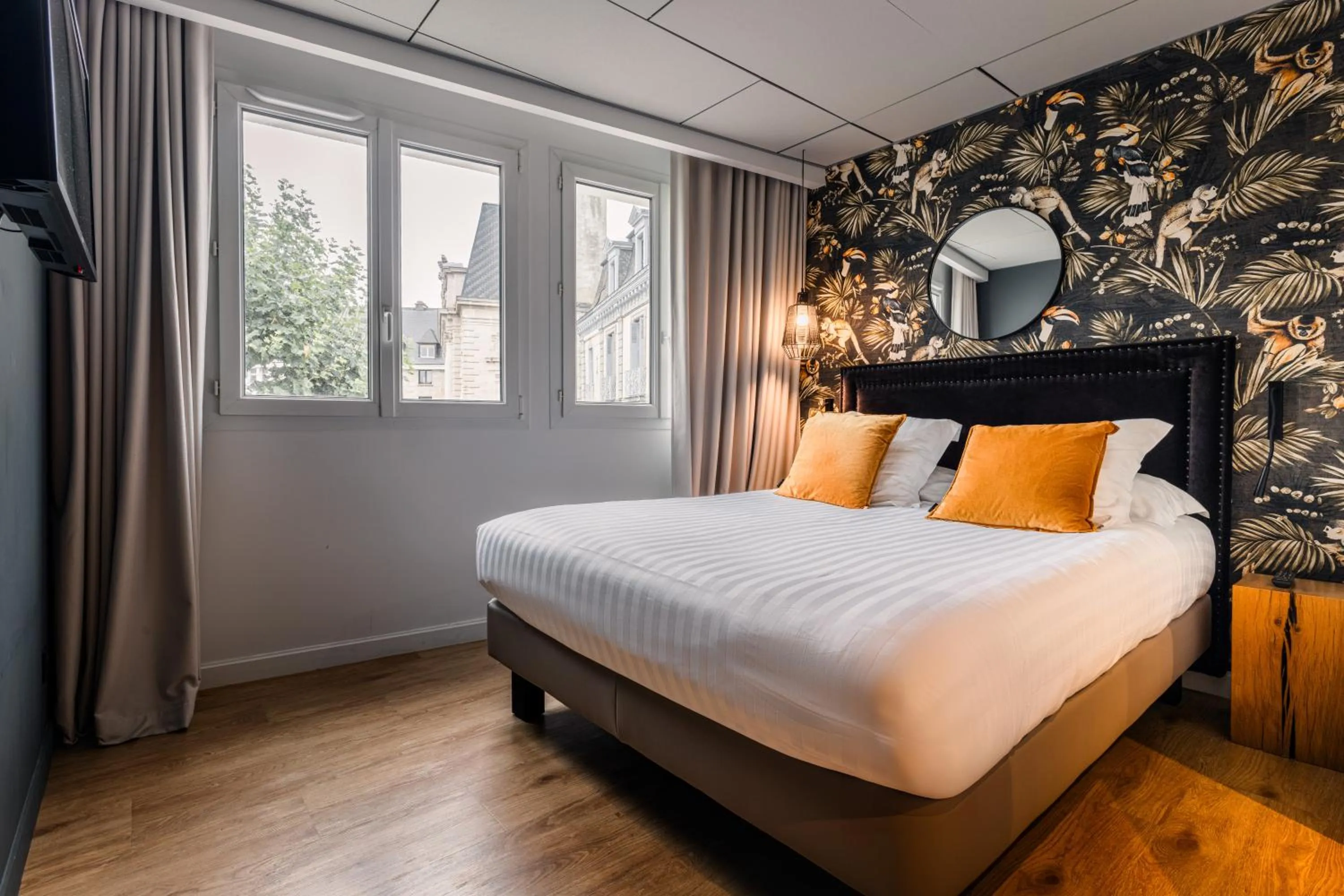 Bedroom, Bed in Edgar Hôtel & Spa - Table Gastronomique